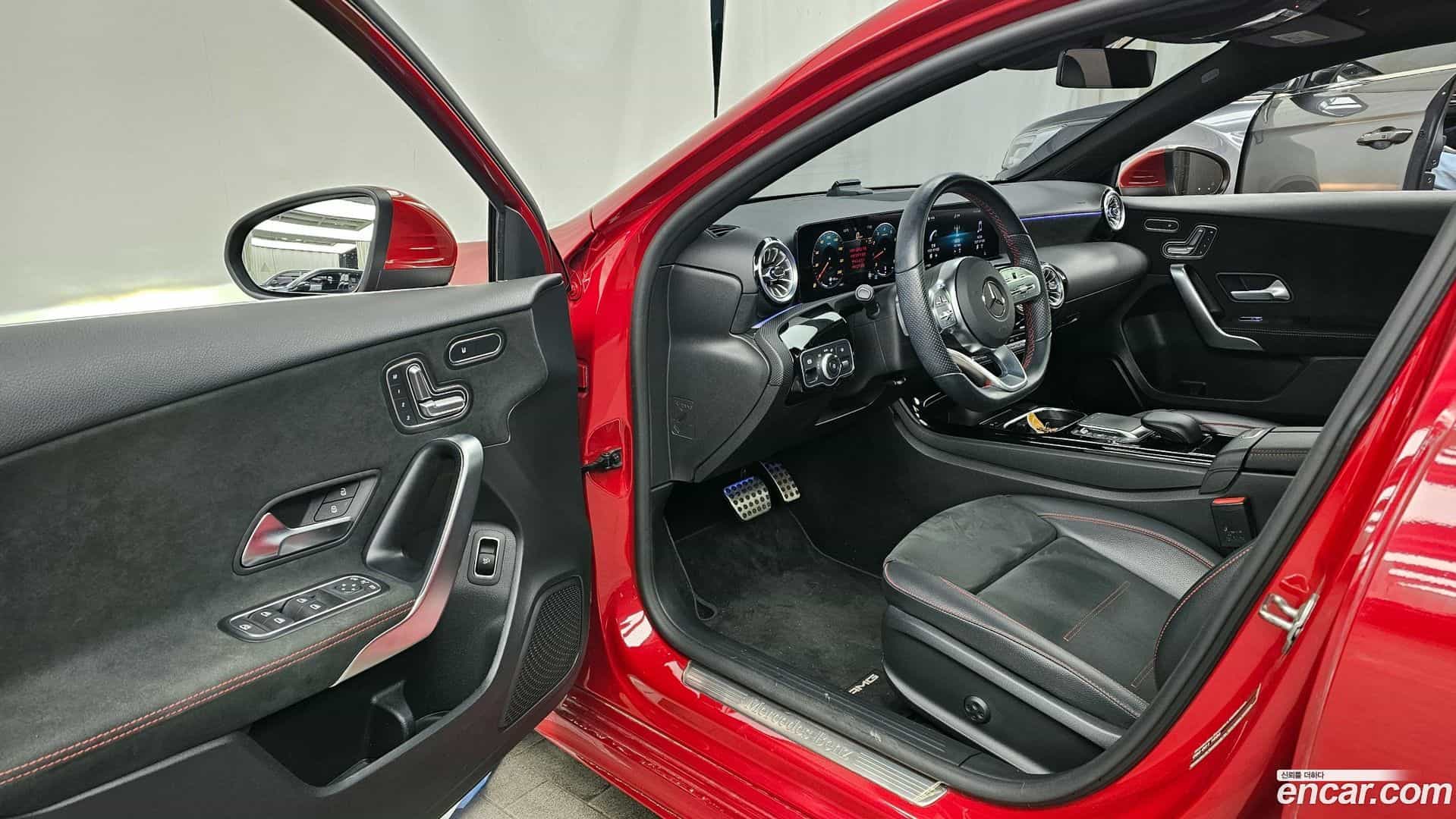 A-Class Mercedes-Benz 2022.2-INNER-010