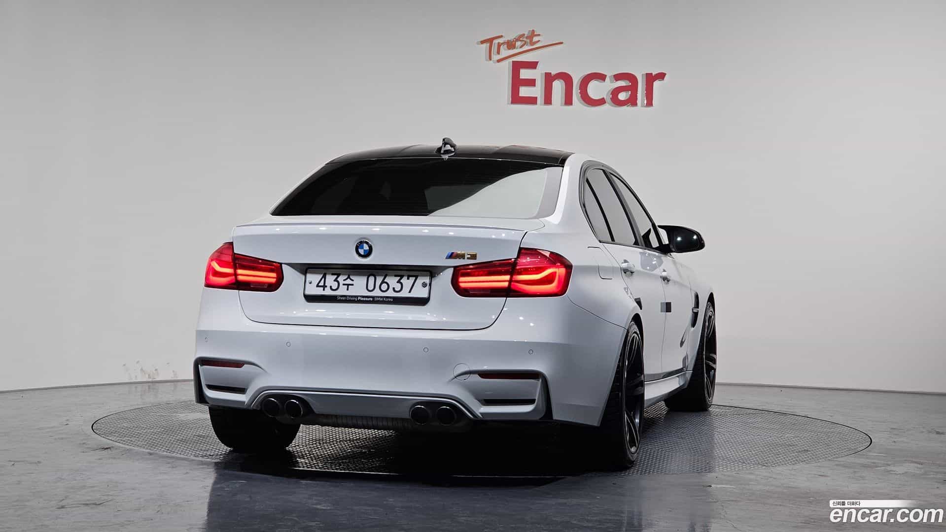 M3 BMW 2015.11-OUTER-004