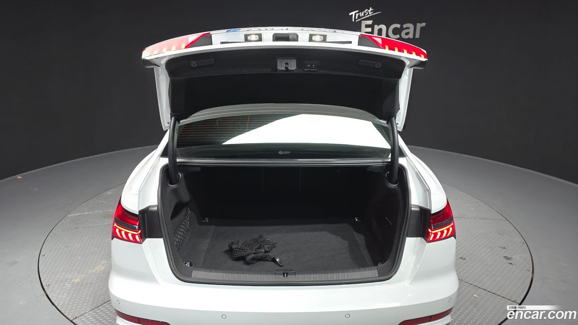 Main__Slider__Photo:A6 Audi 2022.6-19