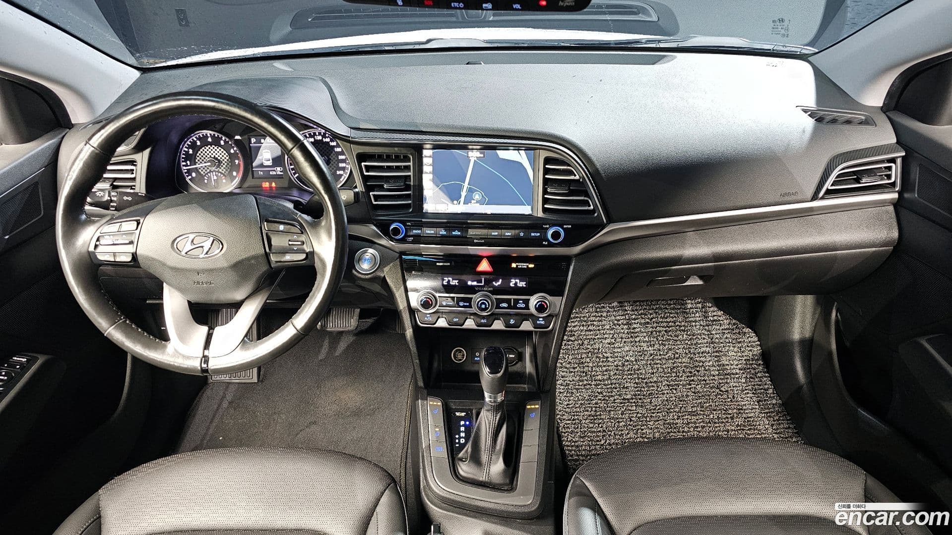 Main__Slider__Photo:AVANTE Hyundai 2019.9-6