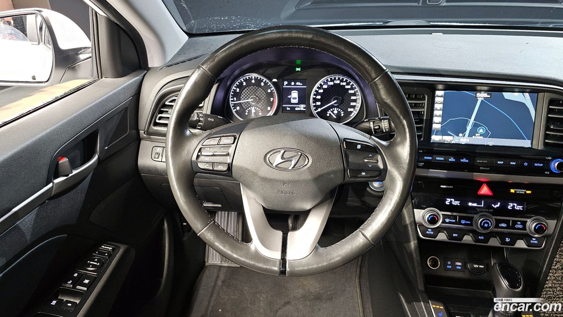 Main__Slider__Photo:AVANTE Hyundai 2019.9-12