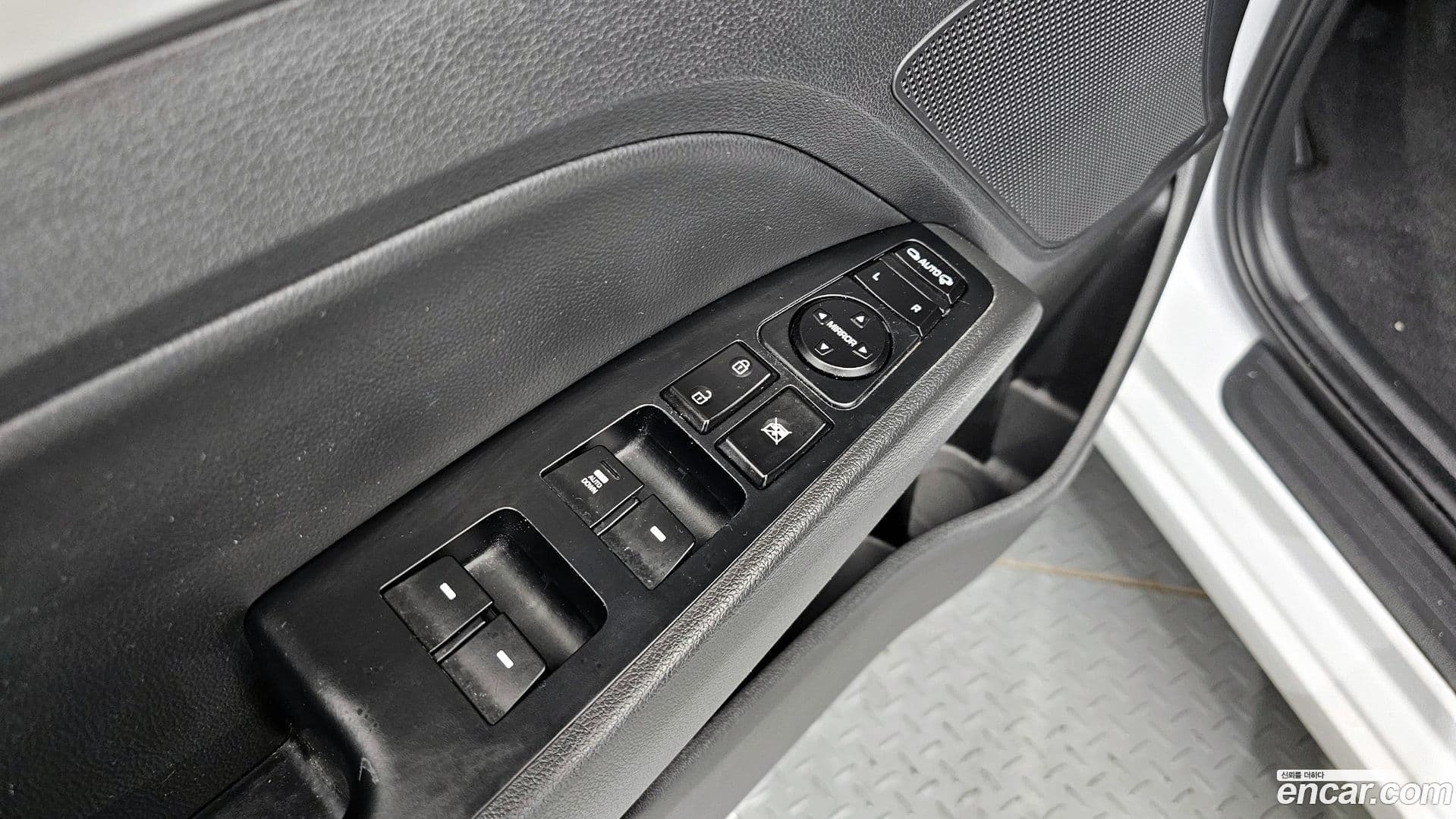 Main__Slider__Photo:AVANTE Hyundai 2019.9-13