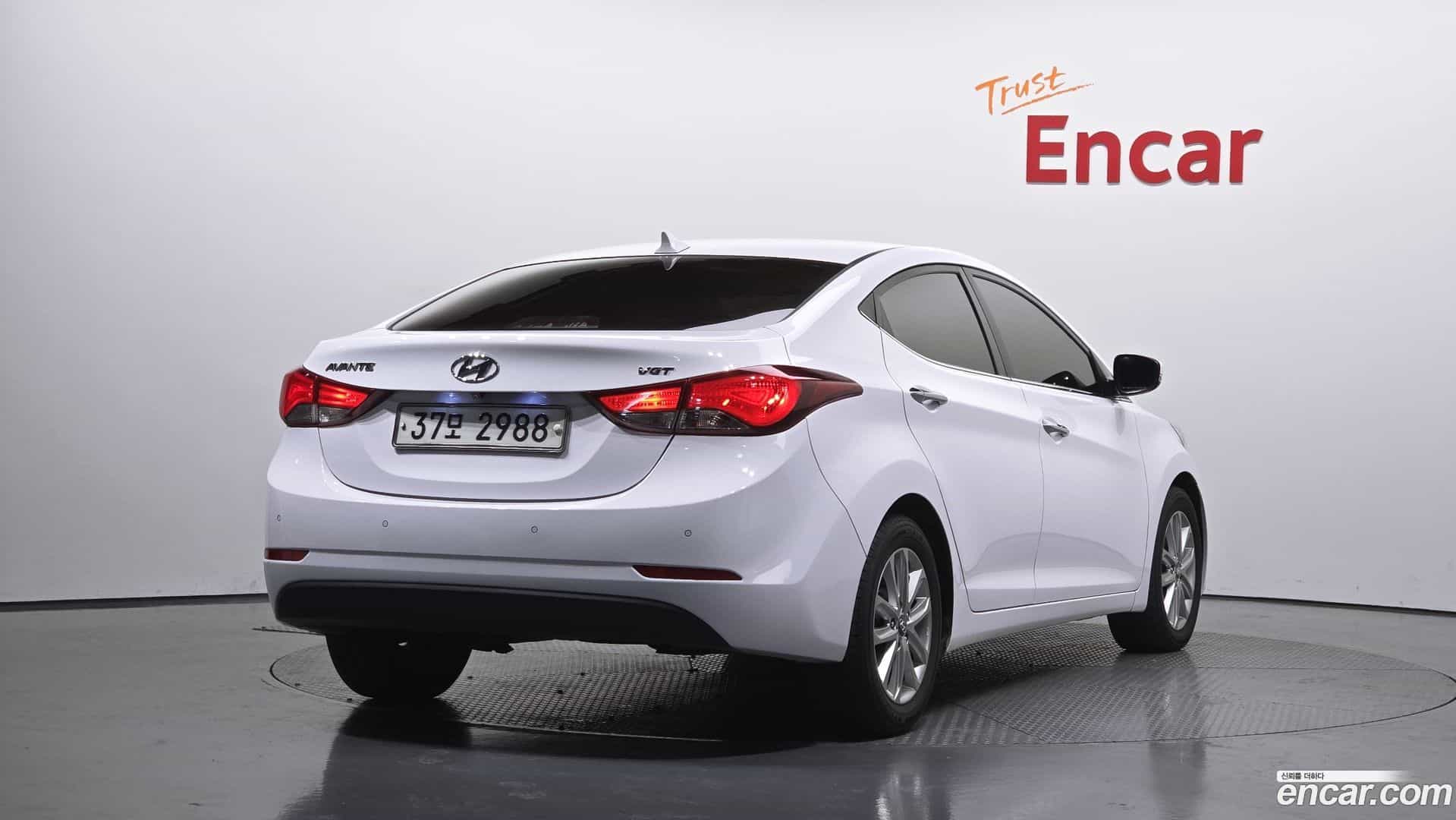 AVANTE Hyundai 2015.1-OUTER-002