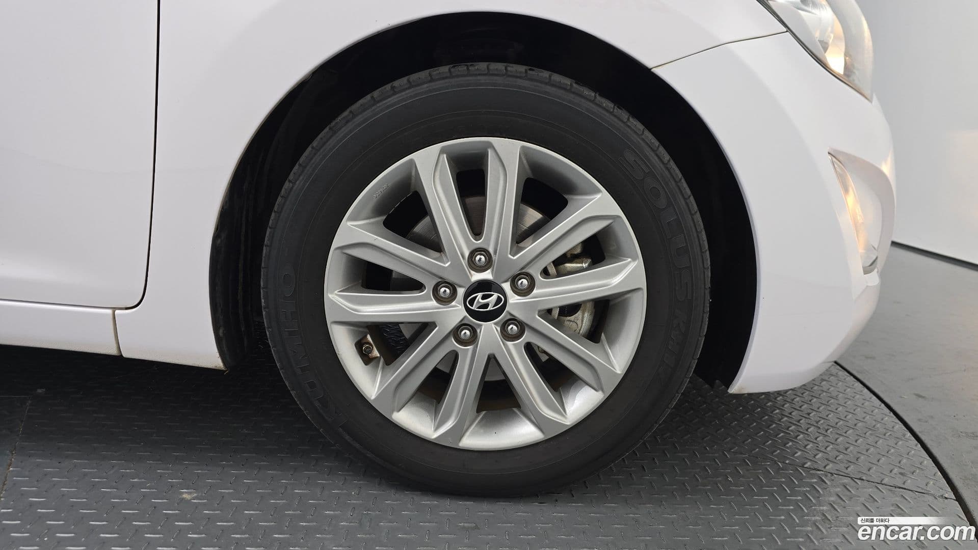 Main__Slider__Photo:AVANTE Hyundai 2015.1-4