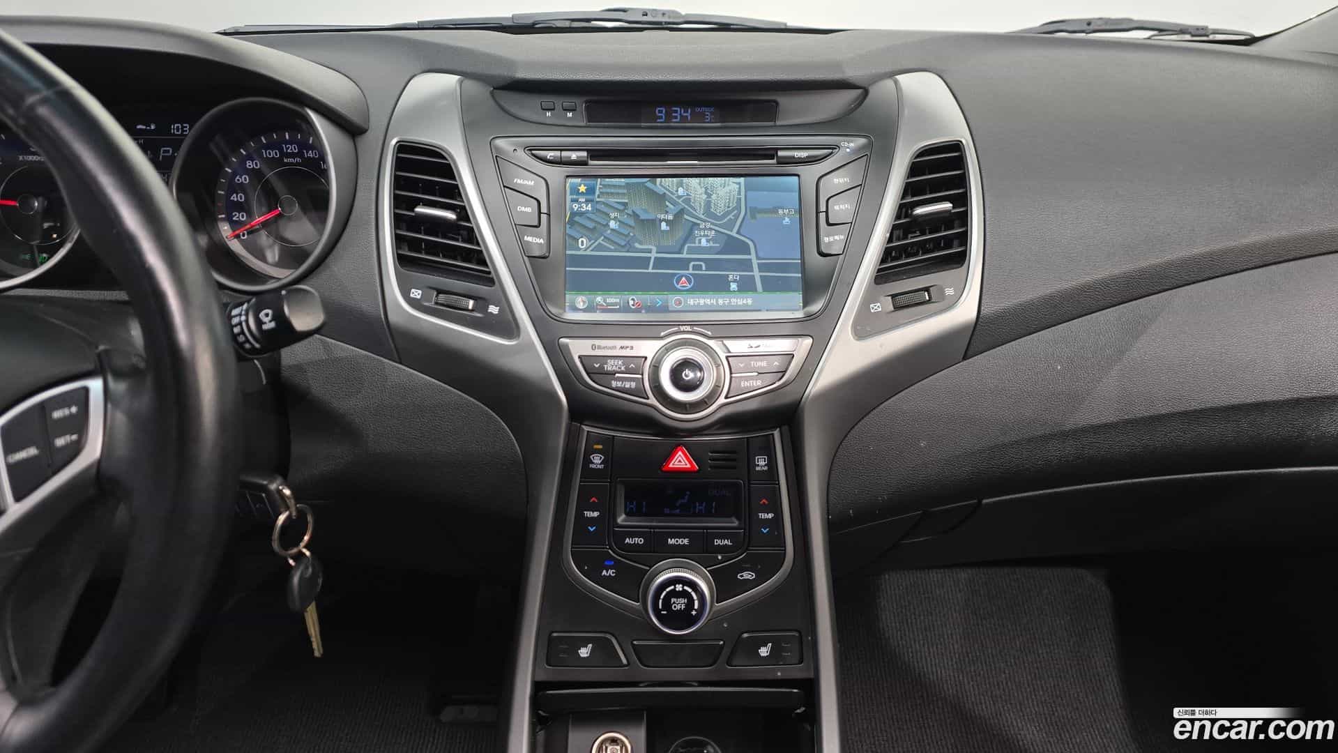 AVANTE Hyundai 2015.1-OPTION-019