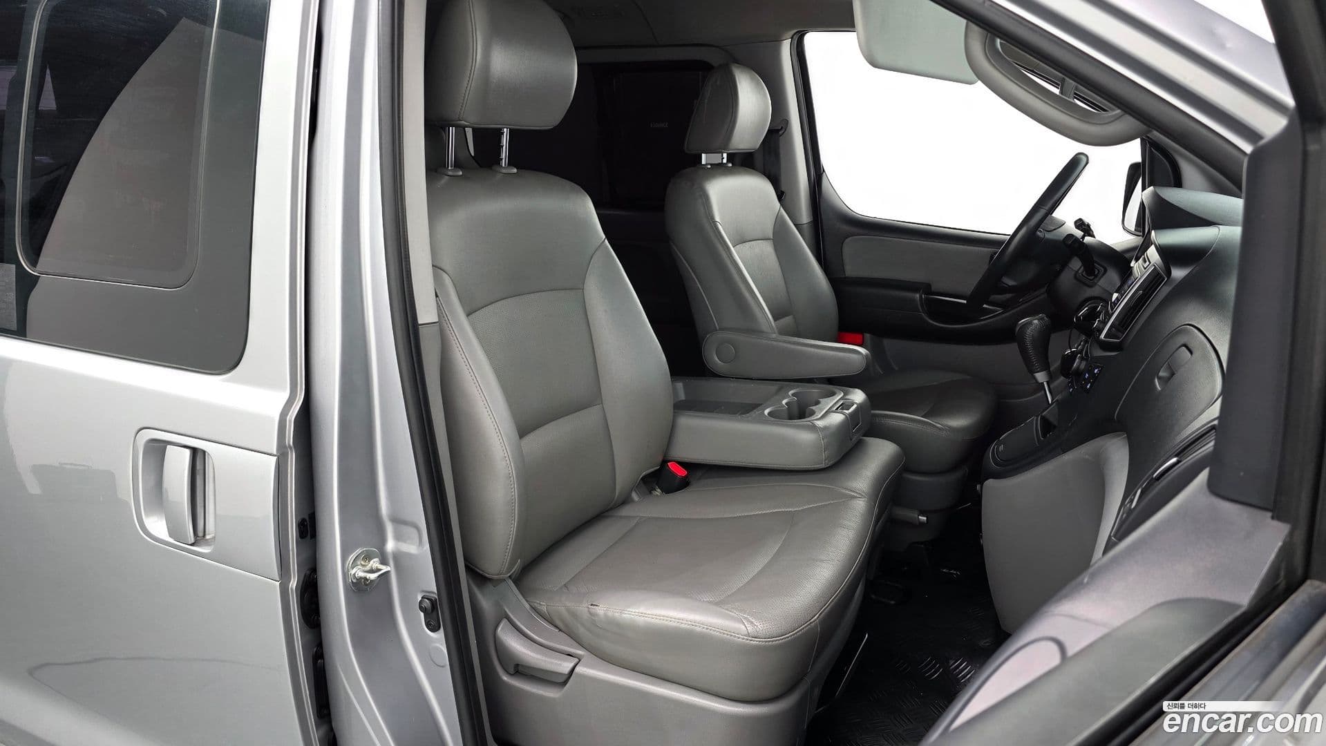 Main__Slider__Photo:Starex Hyundai 2017.3-9