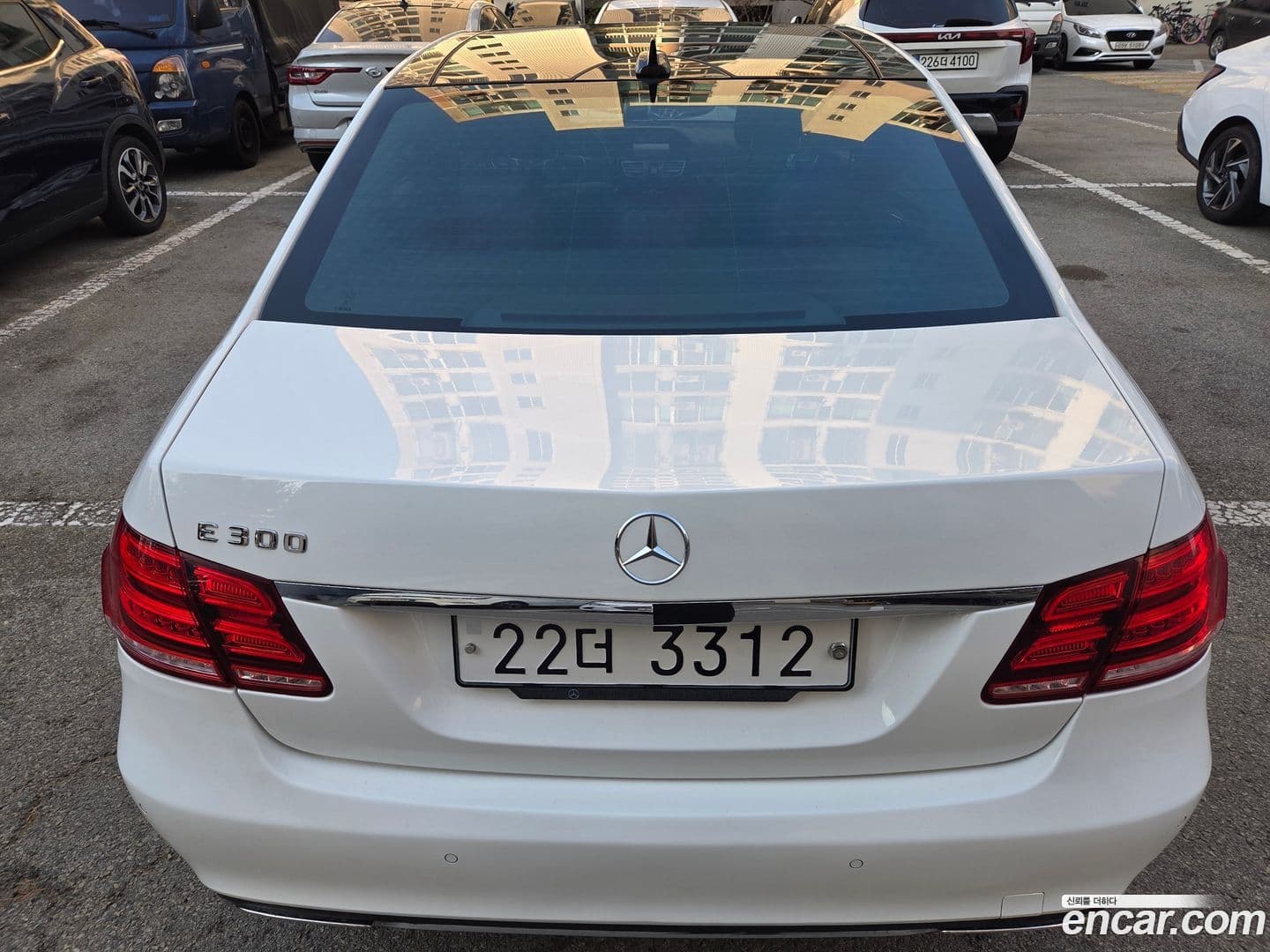 Main__Slider__Photo:E-Class Mercedes-Benz 2013.10-3