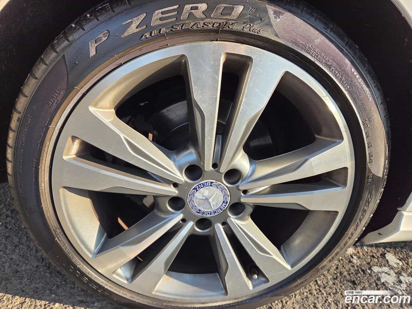 E-Class Mercedes-Benz 2013.10-OUTER-005