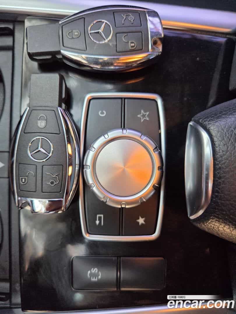 E-Class Mercedes-Benz 2013.10-OPTION-021
