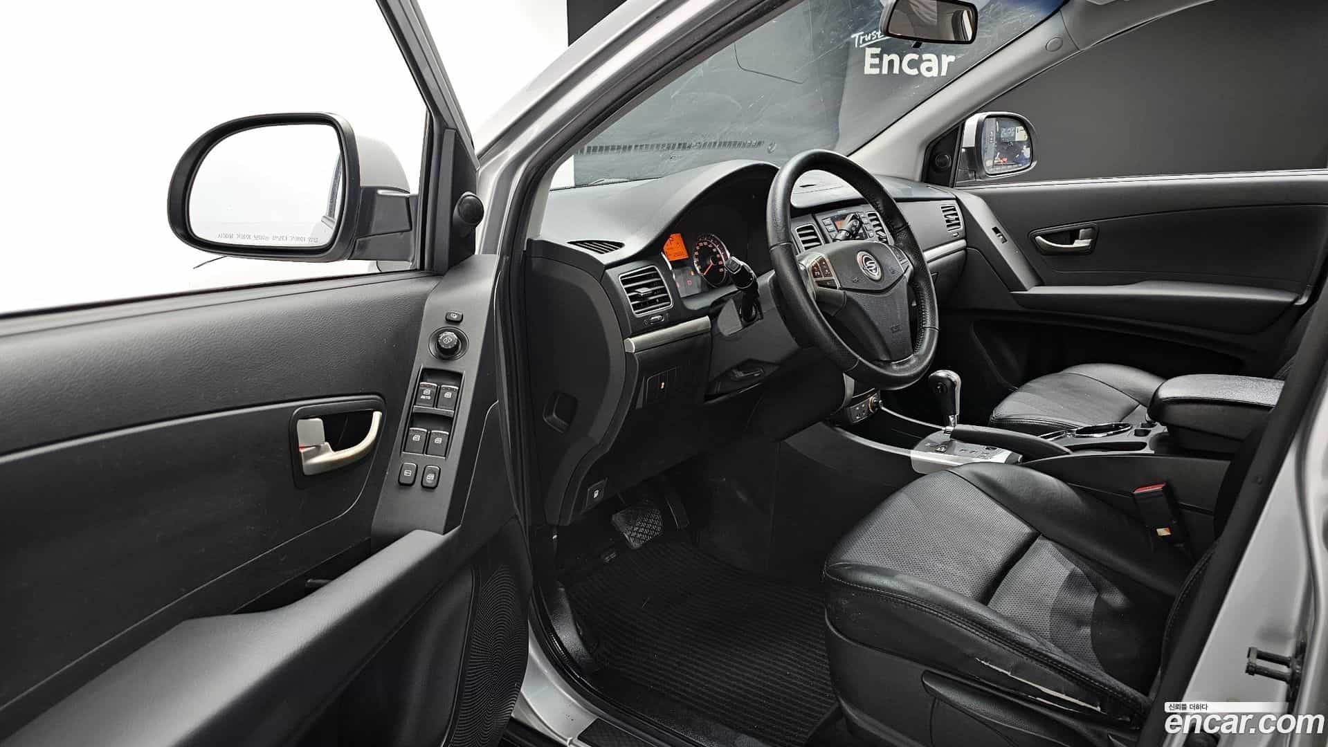 KORANDO KG_Mobility_Ssangyong 2012.2-OPTION-015