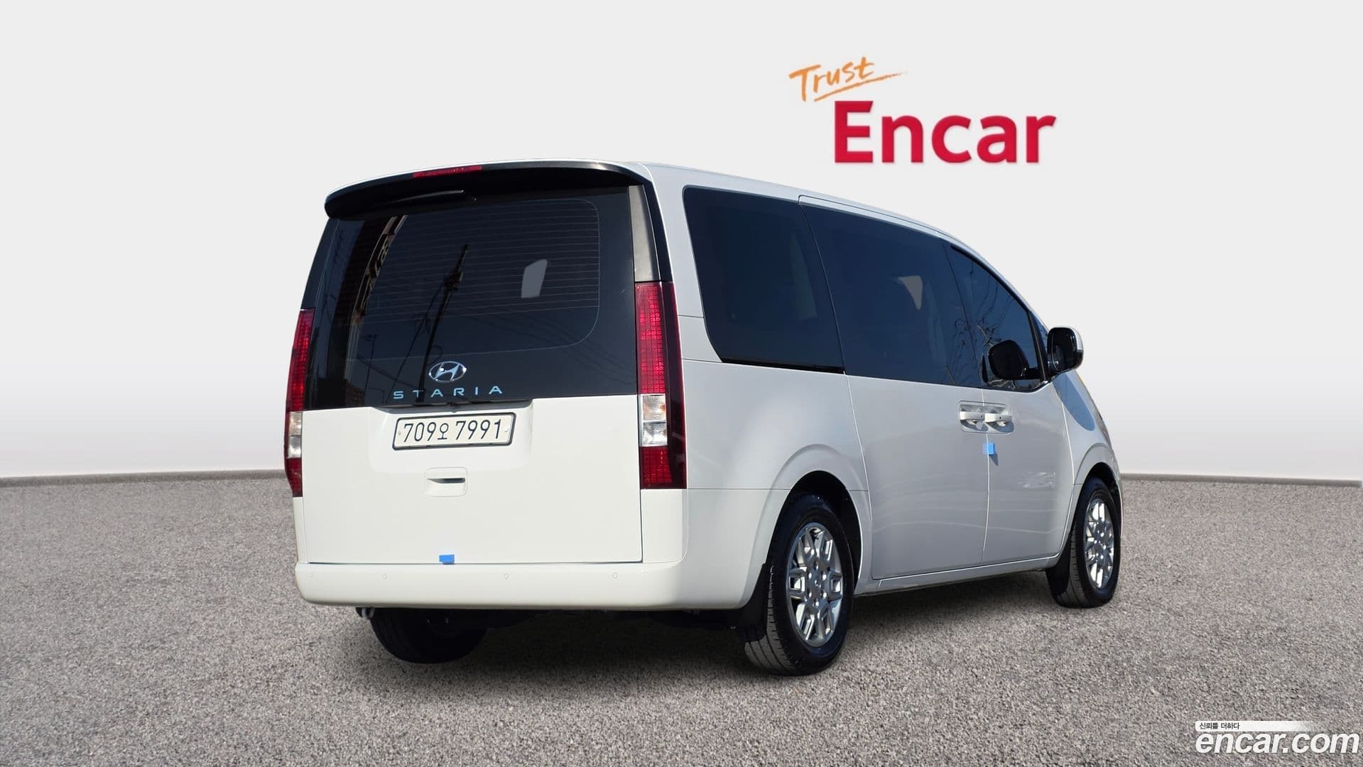 Main__Slider__Photo:Staria Hyundai 2023.3-1