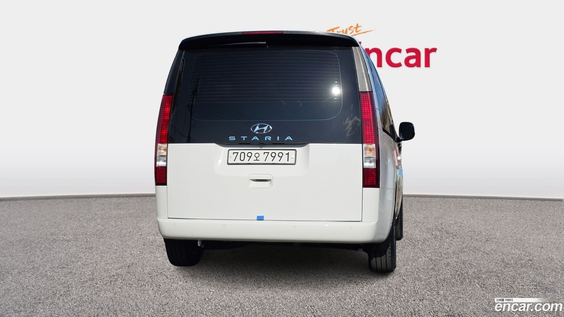 Main__Slider__Photo:Staria Hyundai 2023.3-3