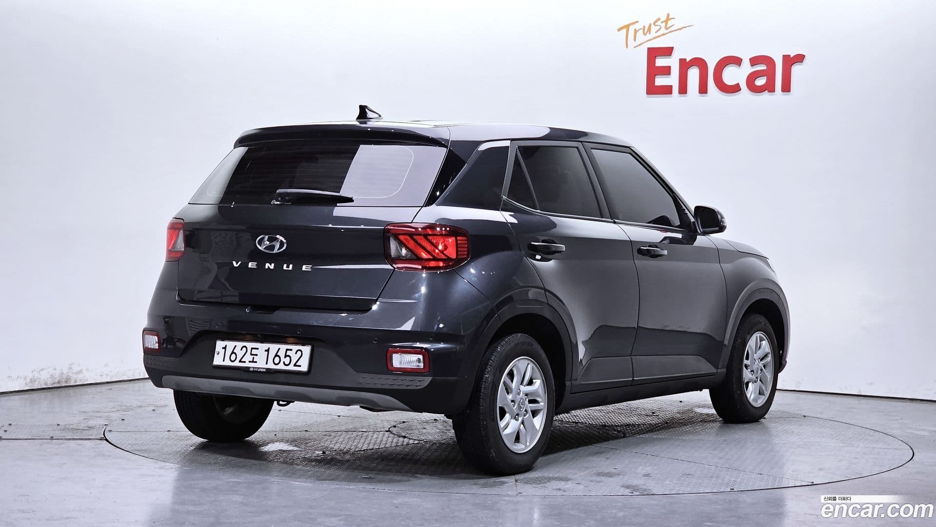 Main__Slider__Photo:Venue Hyundai 2022.5-1