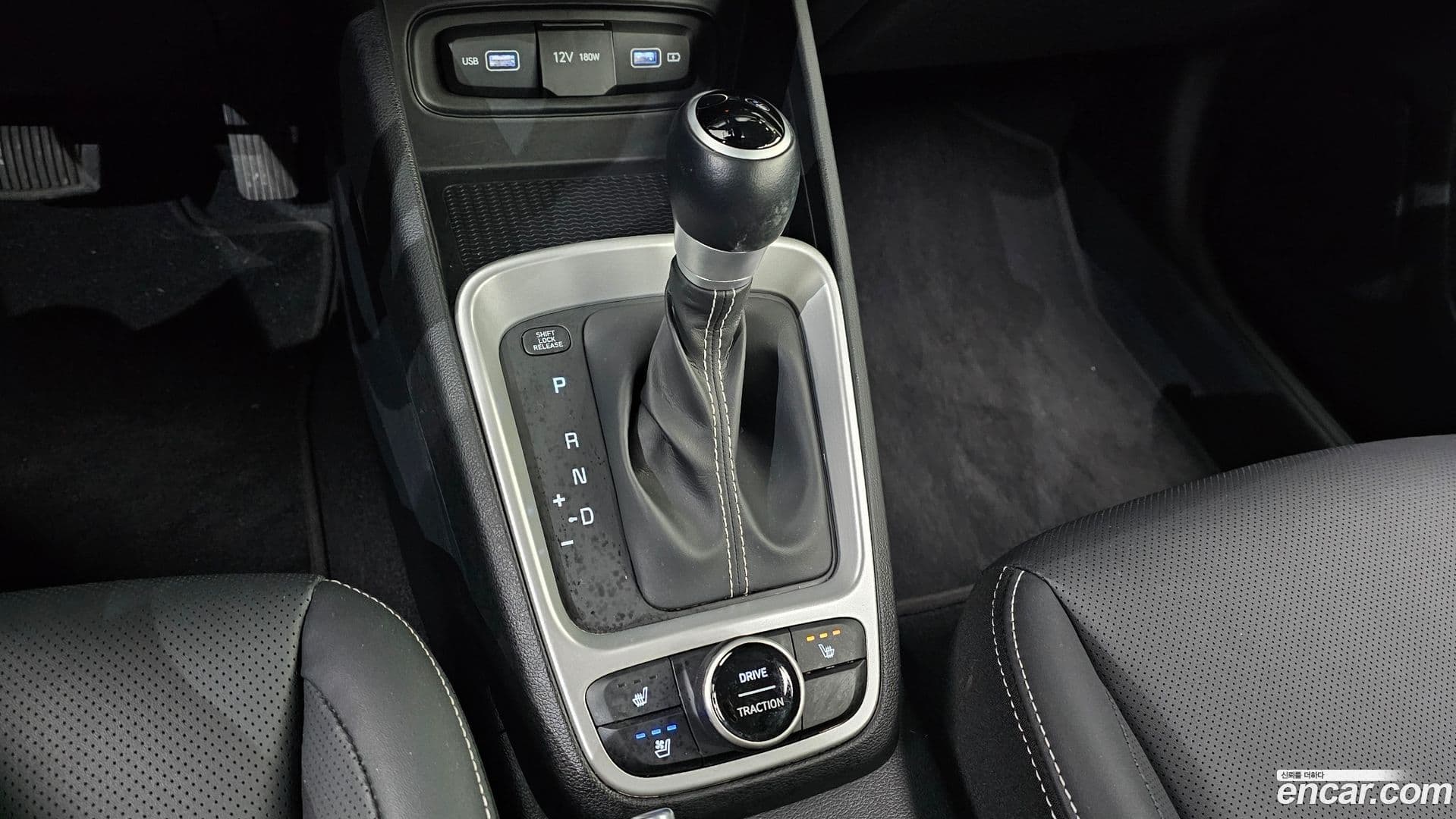 Main__Slider__Photo:Venue Hyundai 2022.5-8