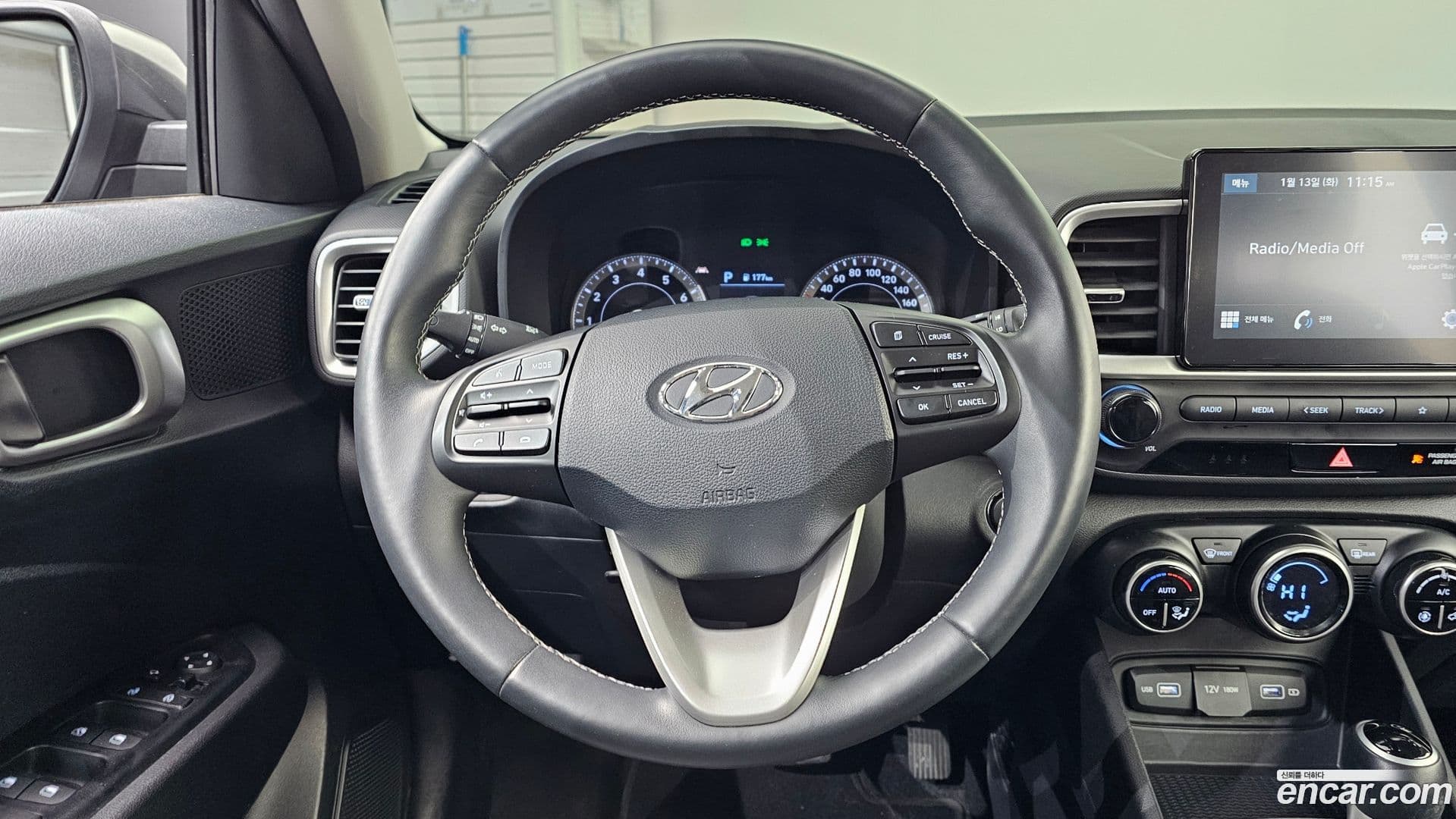 Main__Slider__Photo:Venue Hyundai 2022.5-12