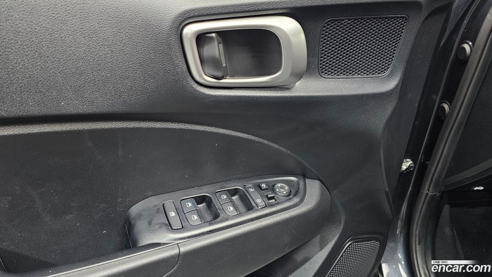 Main__Slider__Photo:Venue Hyundai 2022.5-15