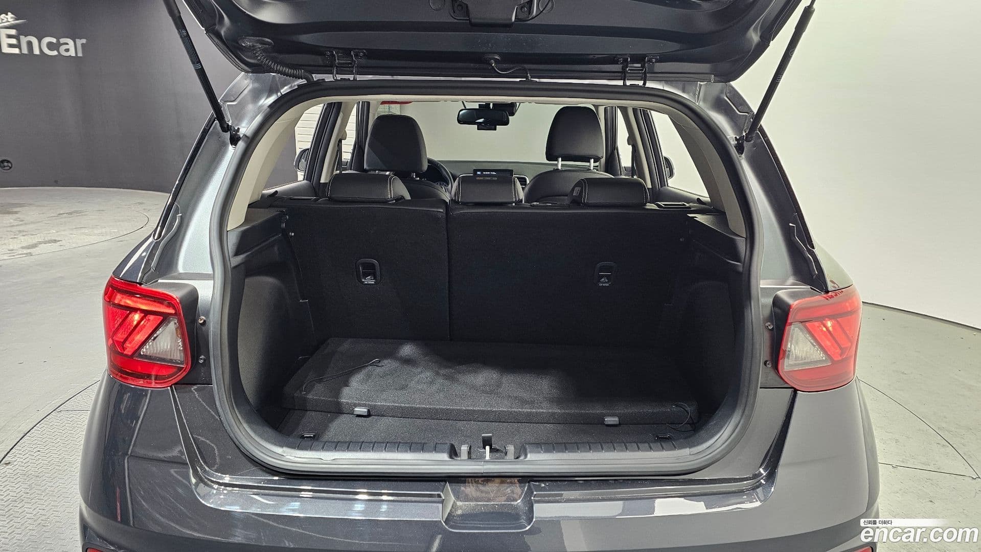 Main__Slider__Photo:Venue Hyundai 2022.5-19