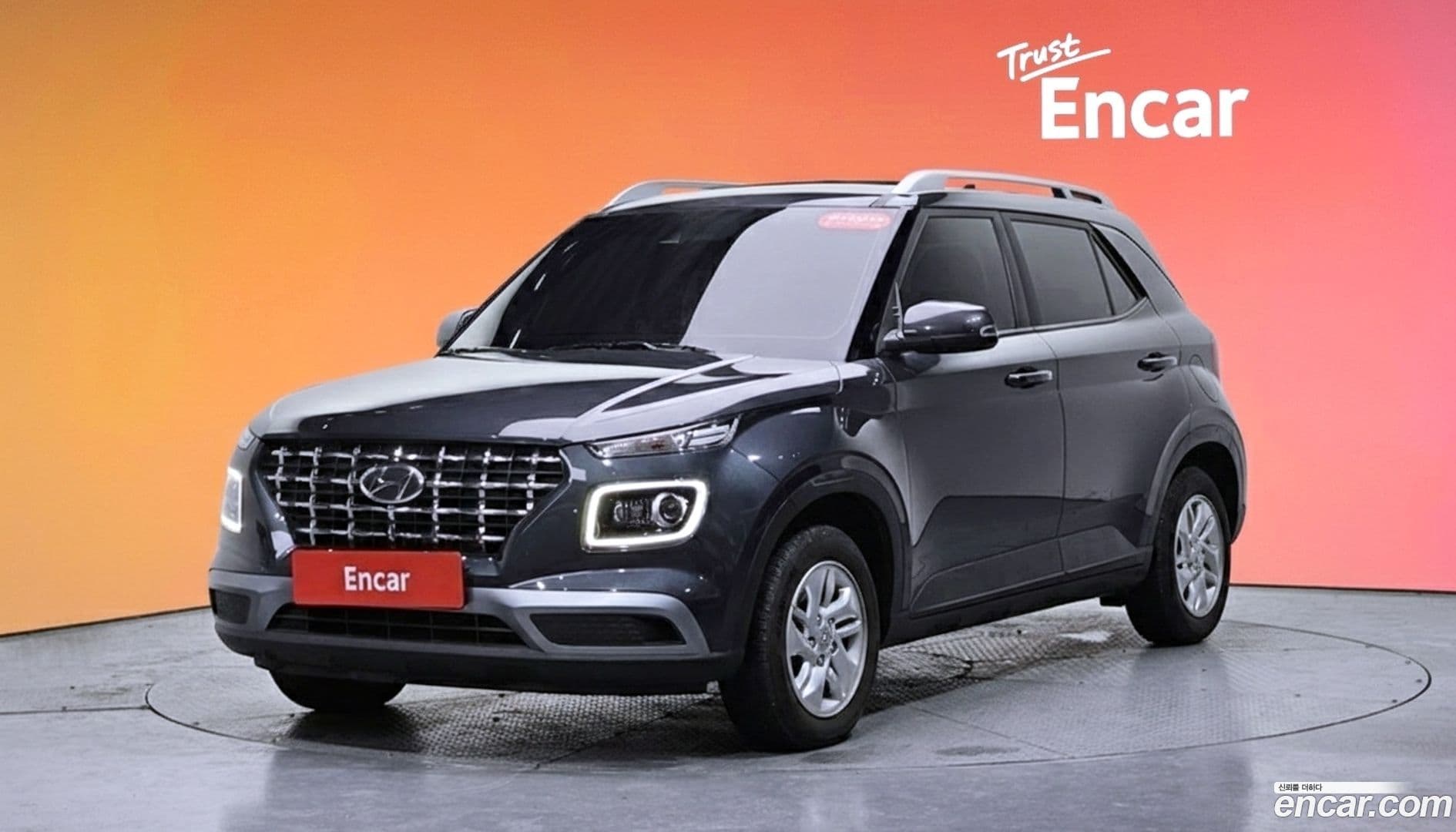 Main__Slider__Photo:Venue Hyundai 2022.5-0