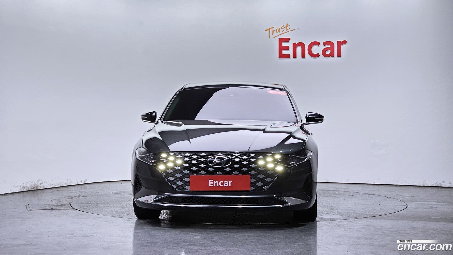 Main__Slider__Photo:Grandeur Hyundai 2020.1-2