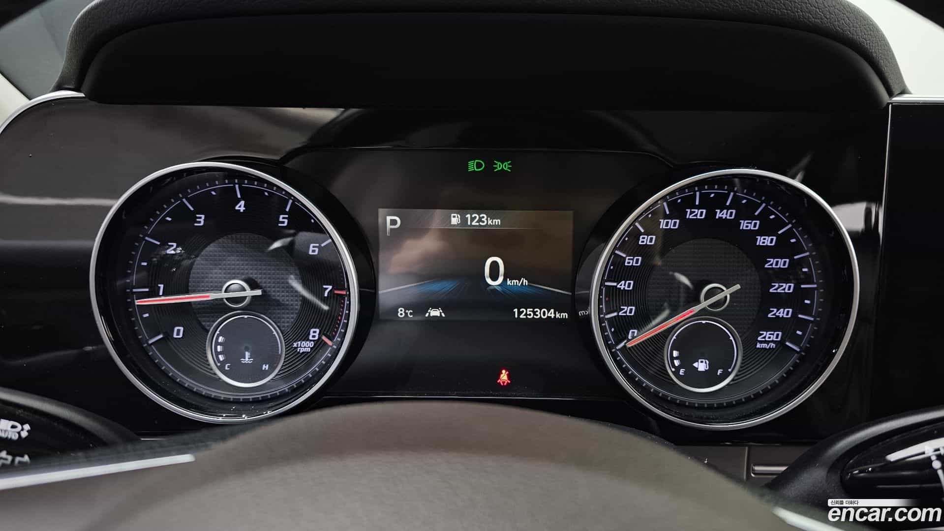 Grandeur Hyundai 2020.1-INNER-008