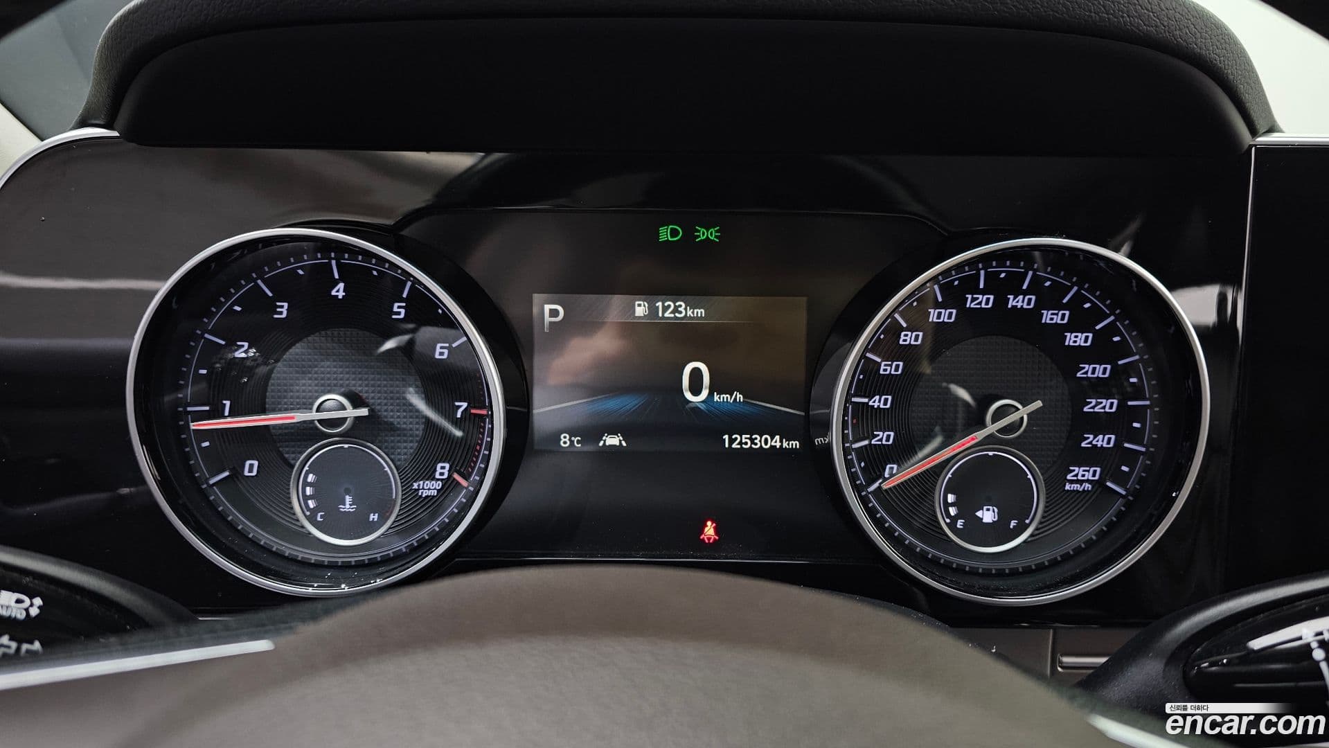 Main__Slider__Photo:Grandeur Hyundai 2020.1-7