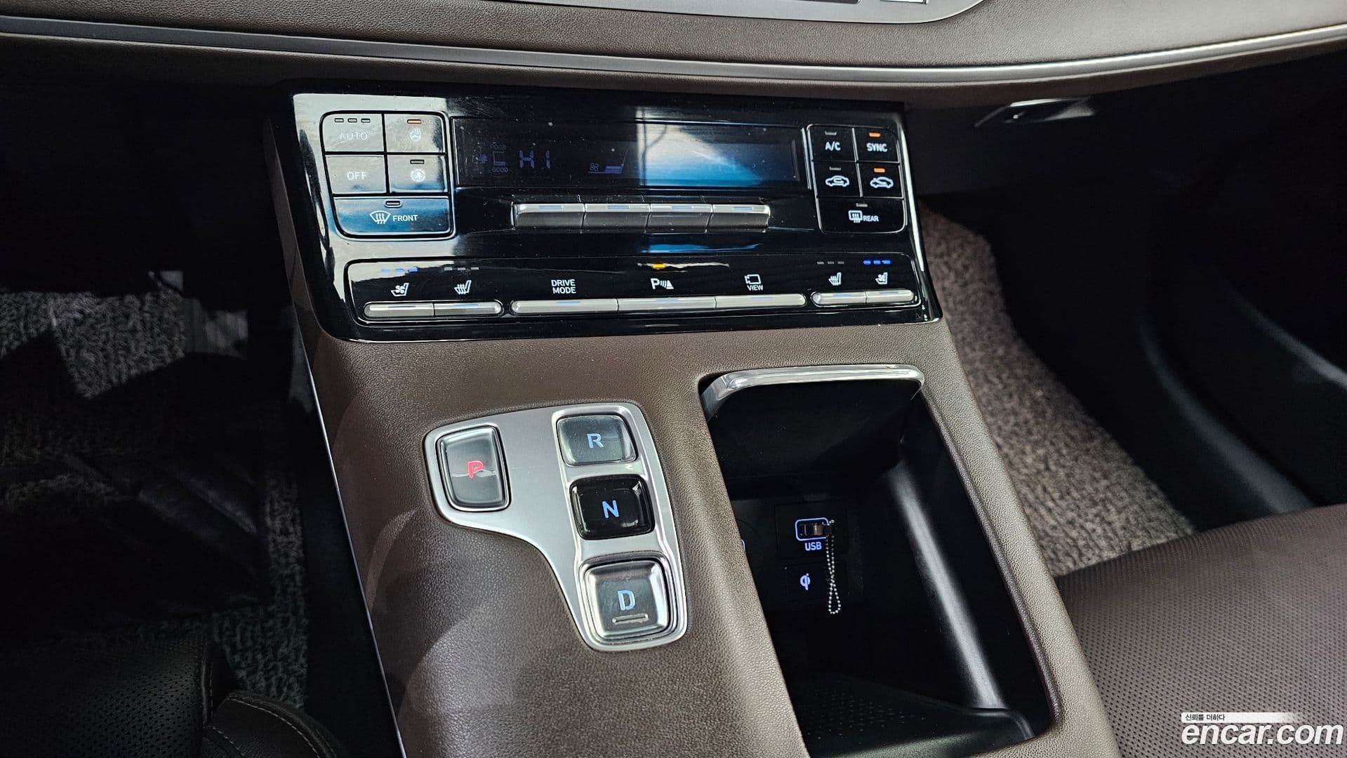 Main__Slider__Photo:Grandeur Hyundai 2020.1-8