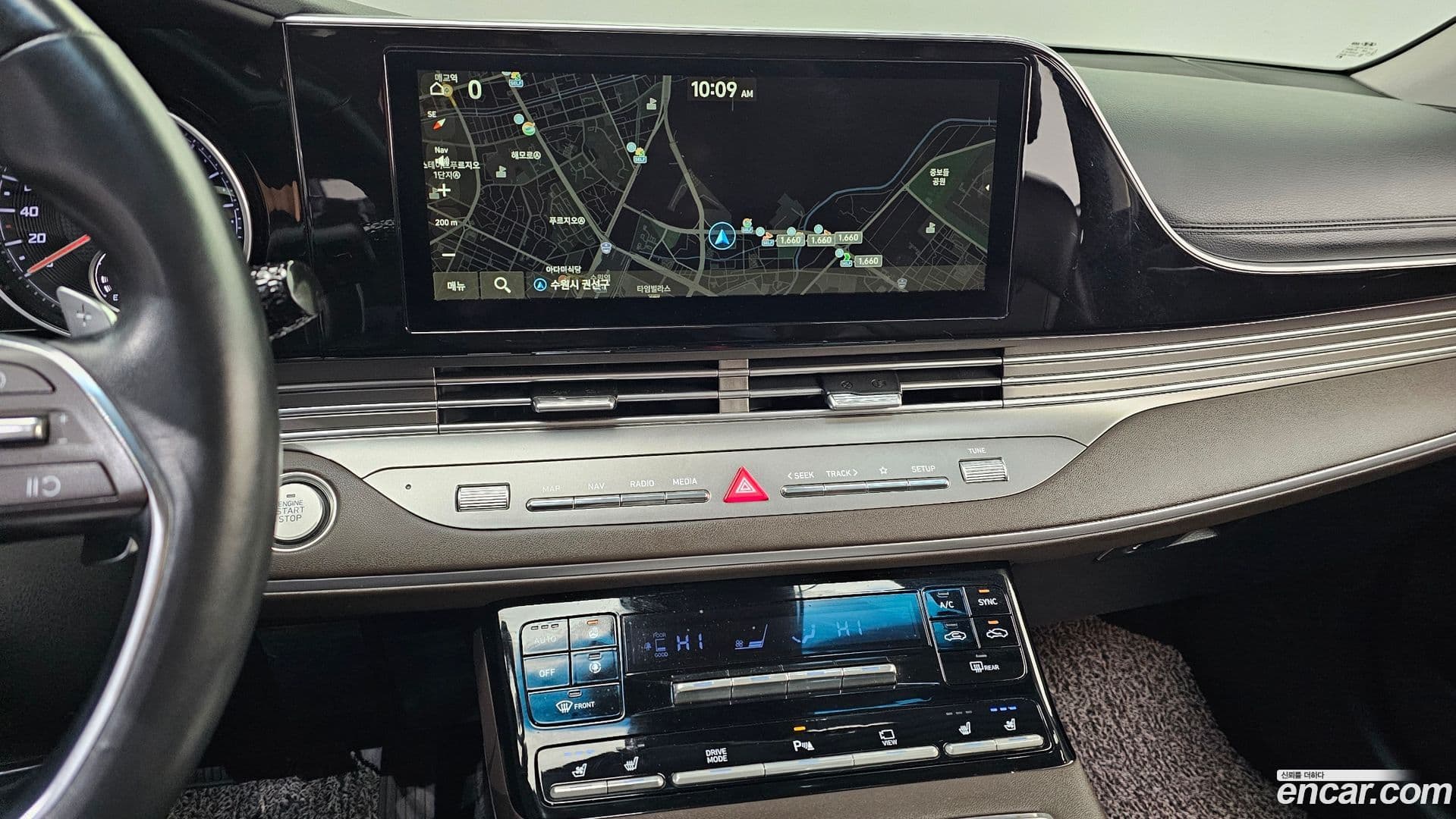 Main__Slider__Photo:Grandeur Hyundai 2020.1-13