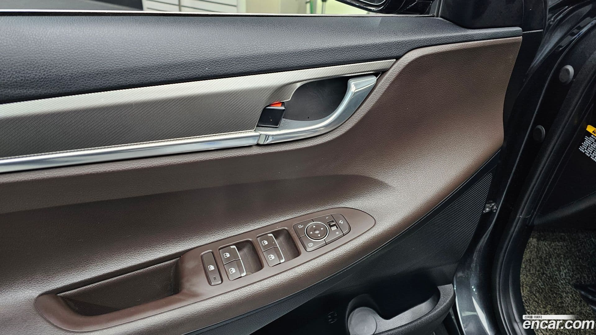 Main__Slider__Photo:Grandeur Hyundai 2020.1-15