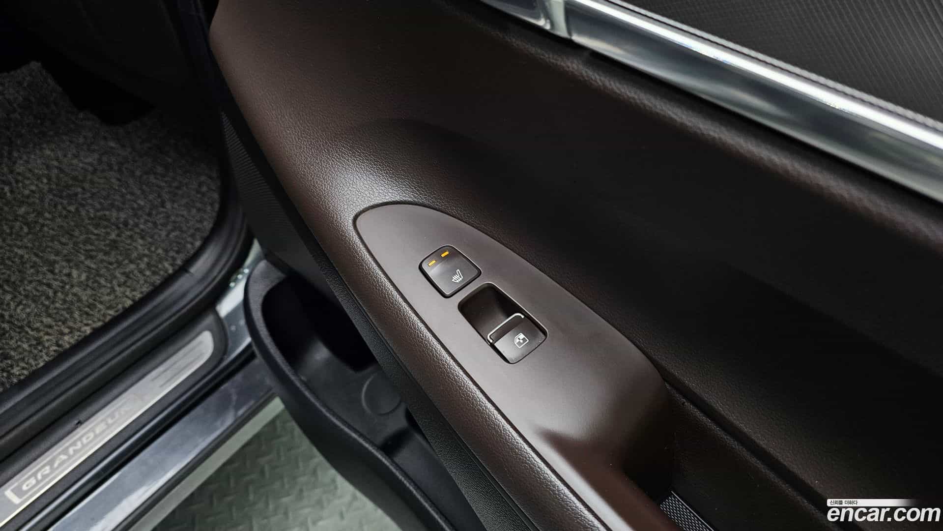 Grandeur Hyundai 2020.1-OPTION-023