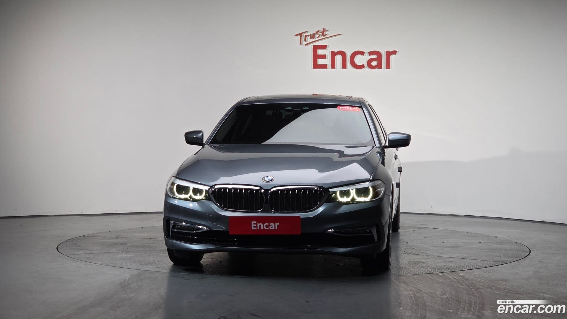 Main__Slider__Photo:5-Series BMW 2018.9-2