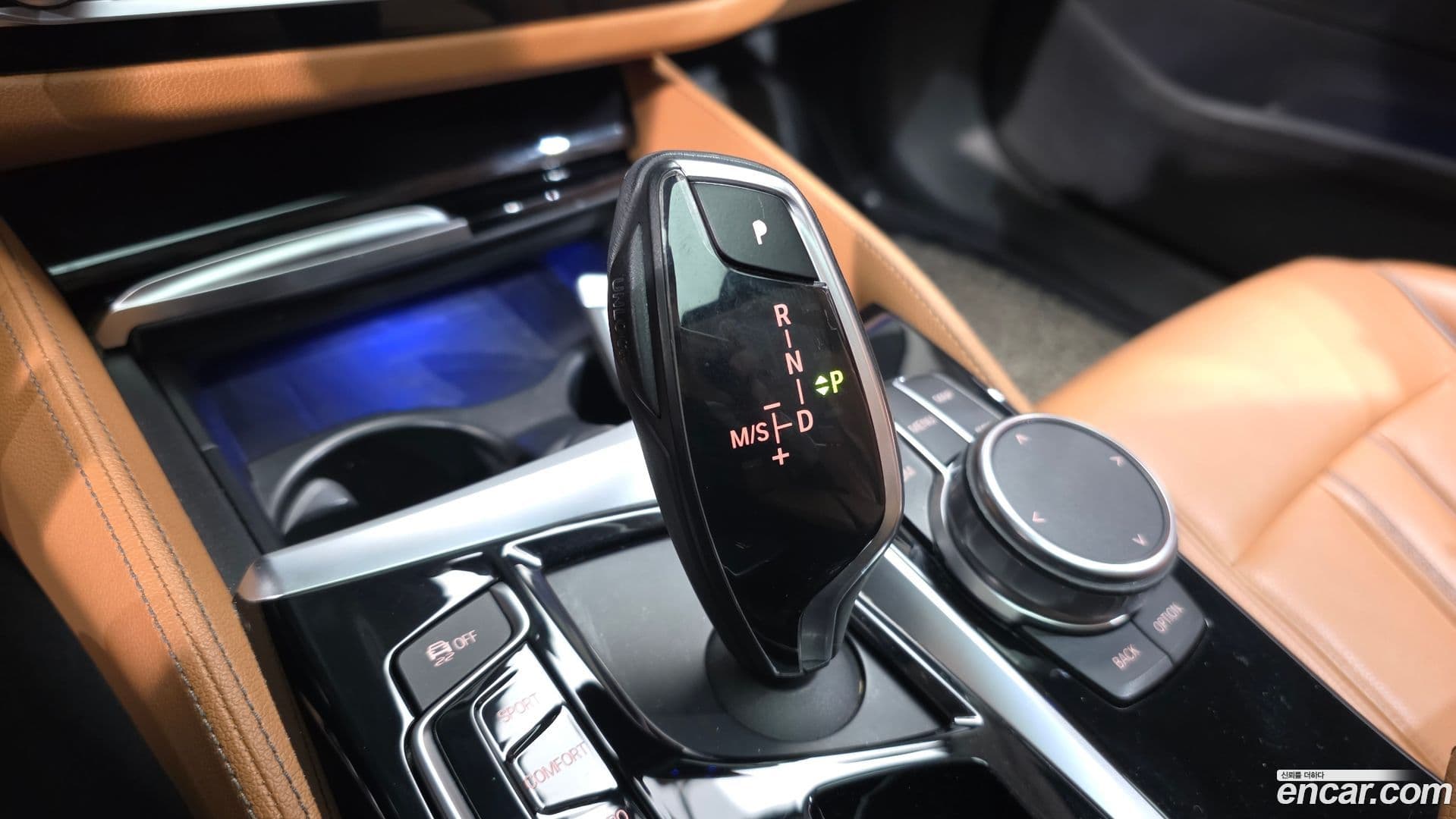 Main__Slider__Photo:5-Series BMW 2018.9-8