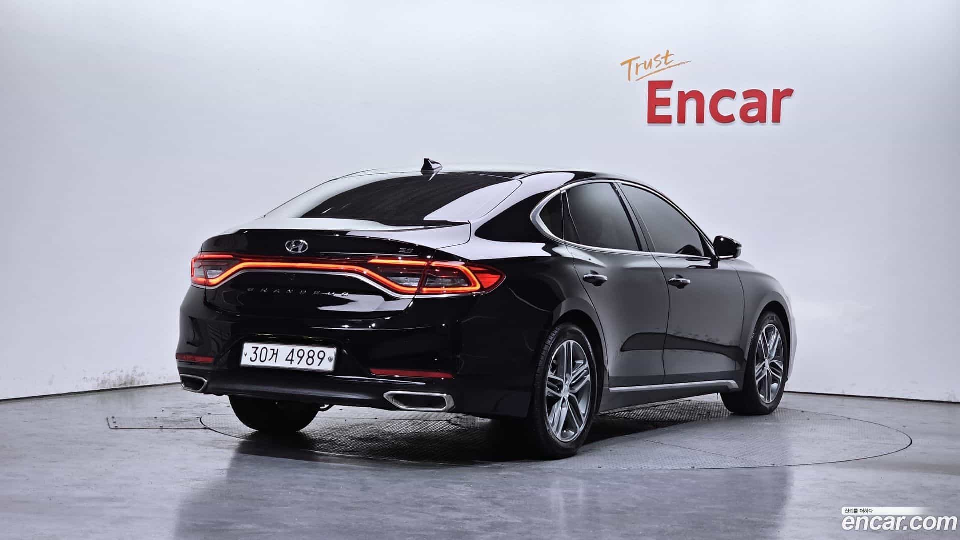 Grandeur Hyundai 2018.5-OUTER-002