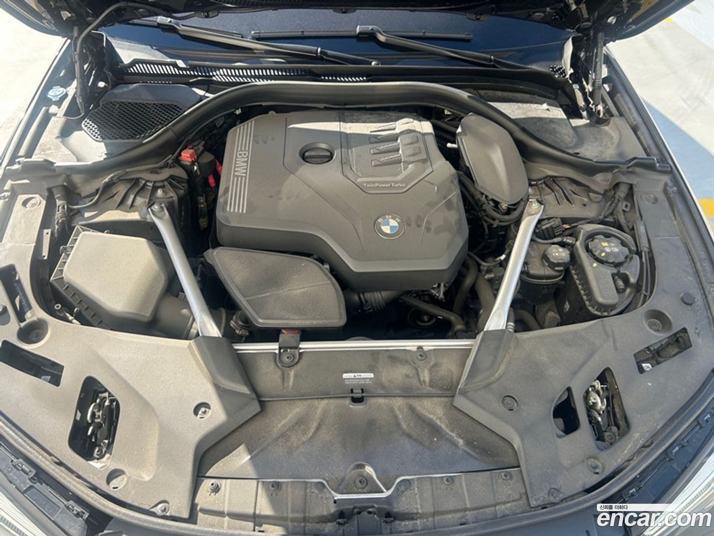 Main__Slider__Photo:5-Series BMW 2023.3-5