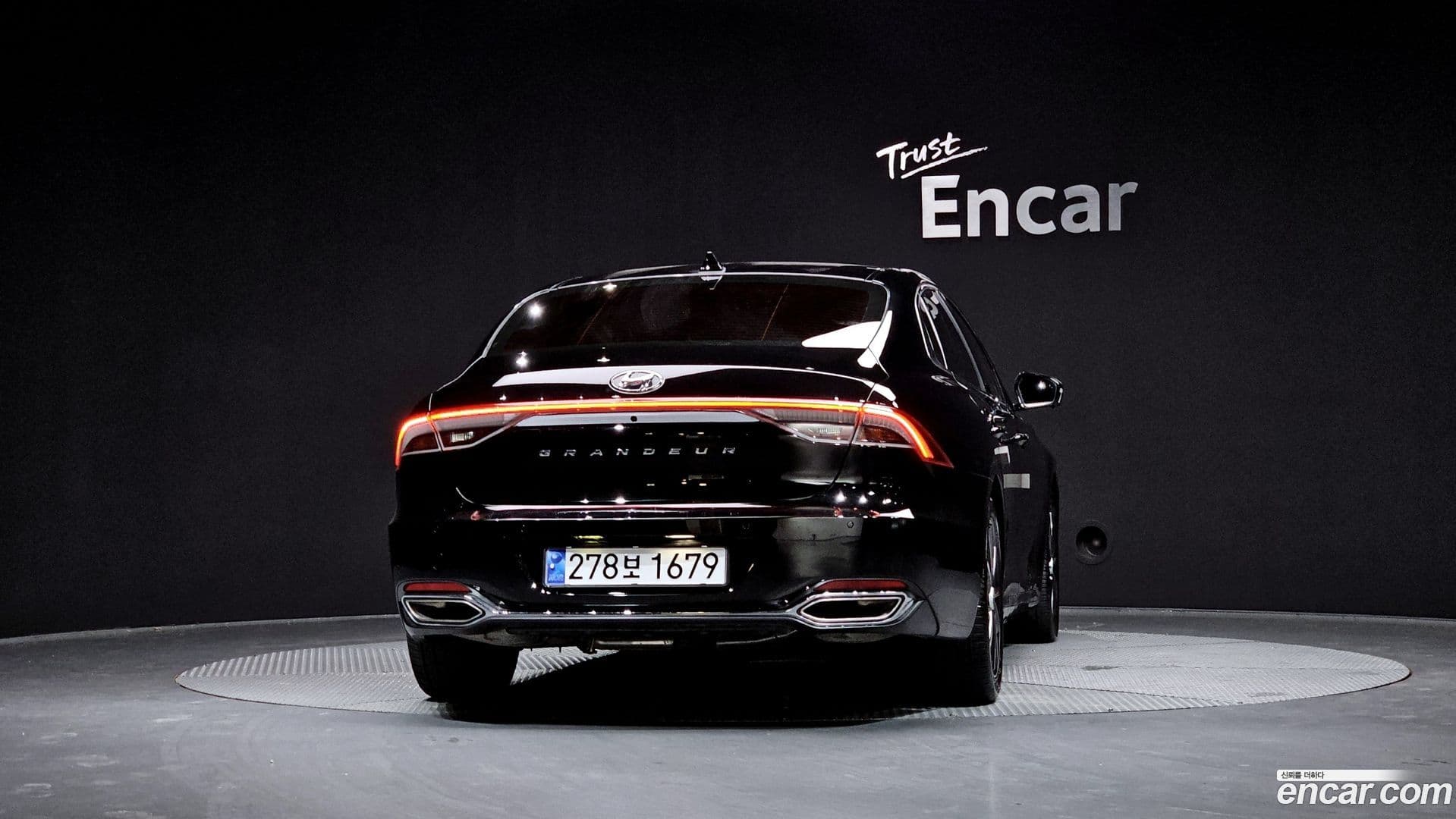 Main__Slider__Photo:Grandeur Hyundai 2021.11-3