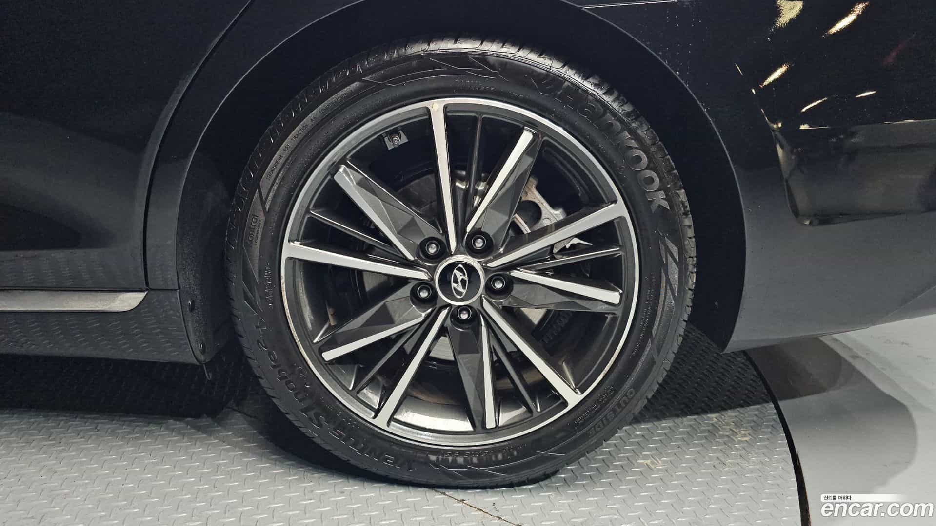 Grandeur Hyundai 2021.11-OUTER-005