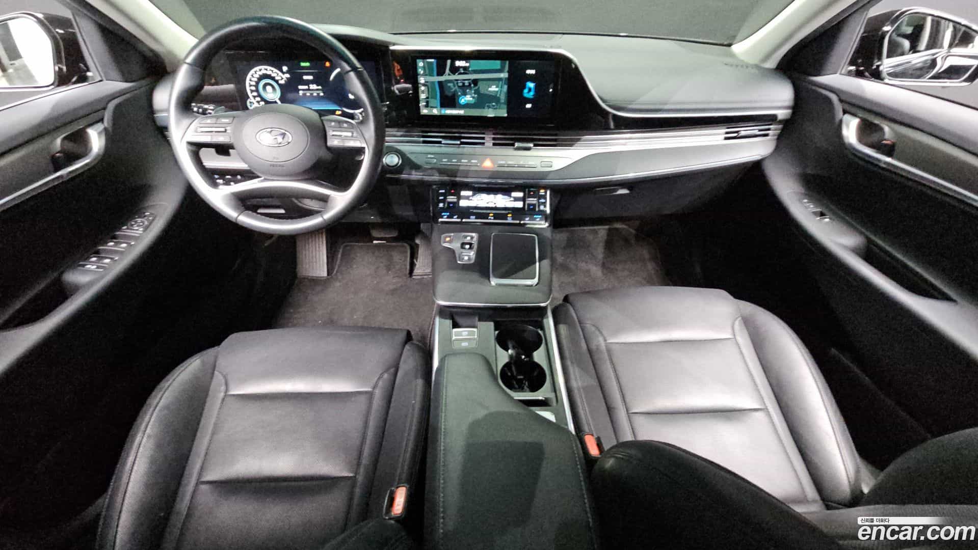 Grandeur Hyundai 2021.11-INNER-007