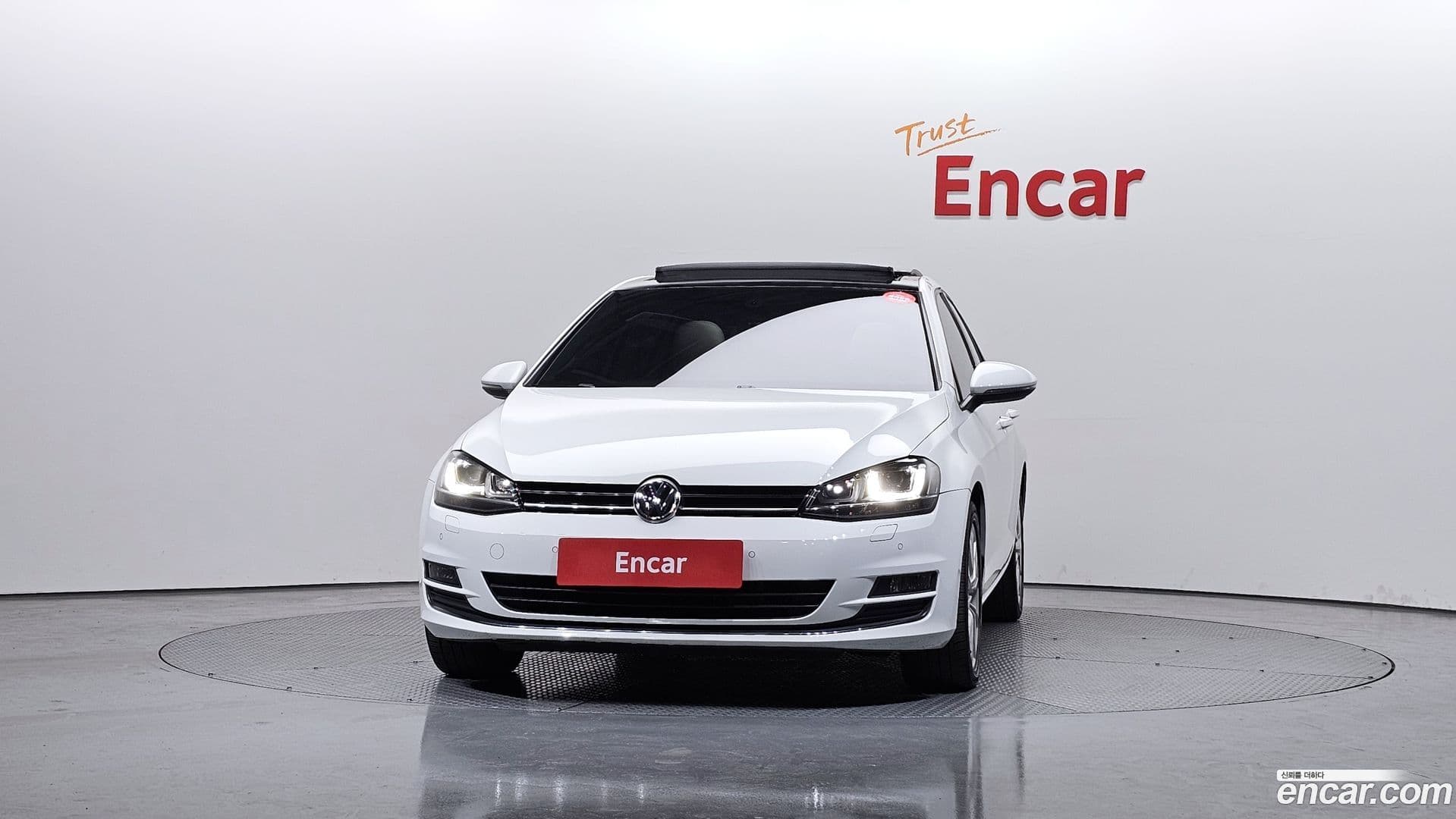 Main__Slider__Photo:Golf Volkswagen 2015.11-2