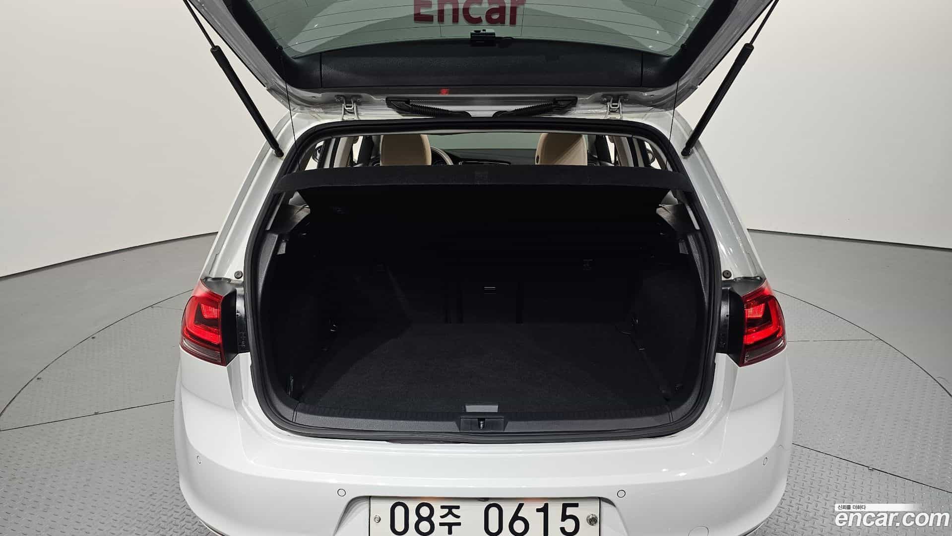 Golf Volkswagen 2015.11-OPTION-024