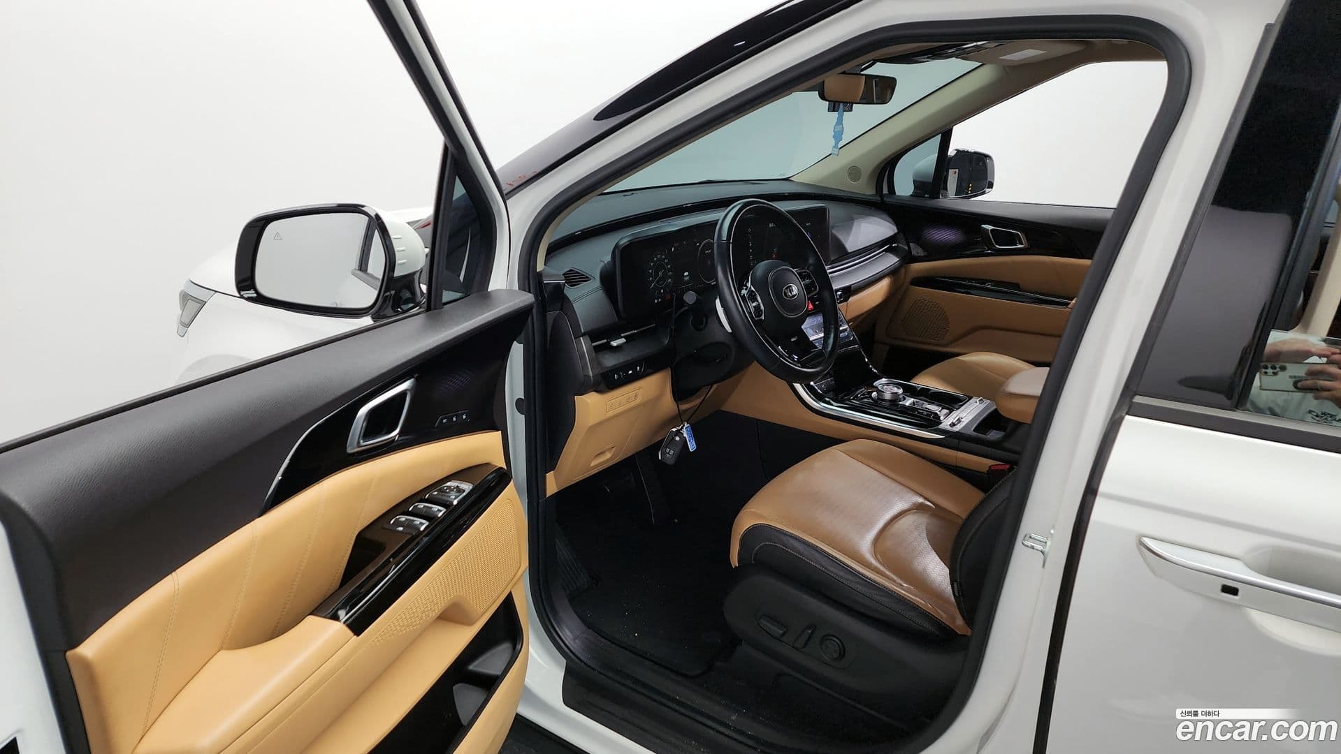 Main__Slider__Photo:Canival Kia 2020.9-9