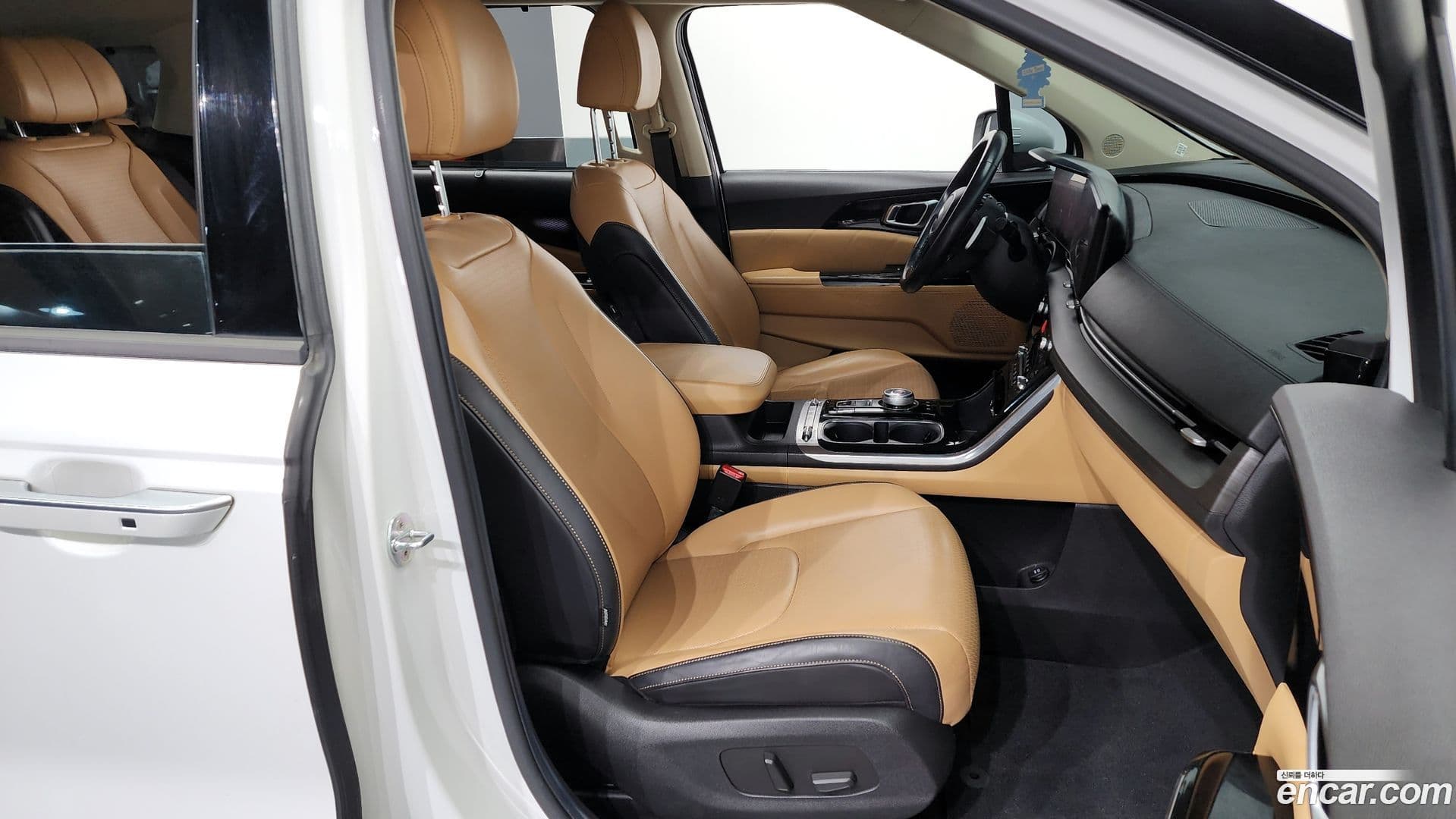 Main__Slider__Photo:Canival Kia 2020.9-10