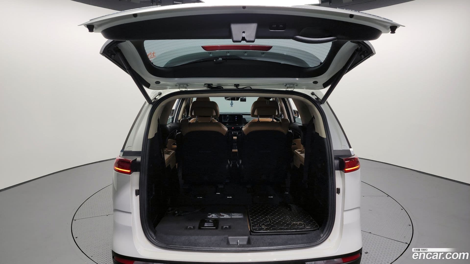 Main__Slider__Photo:Canival Kia 2020.9-19