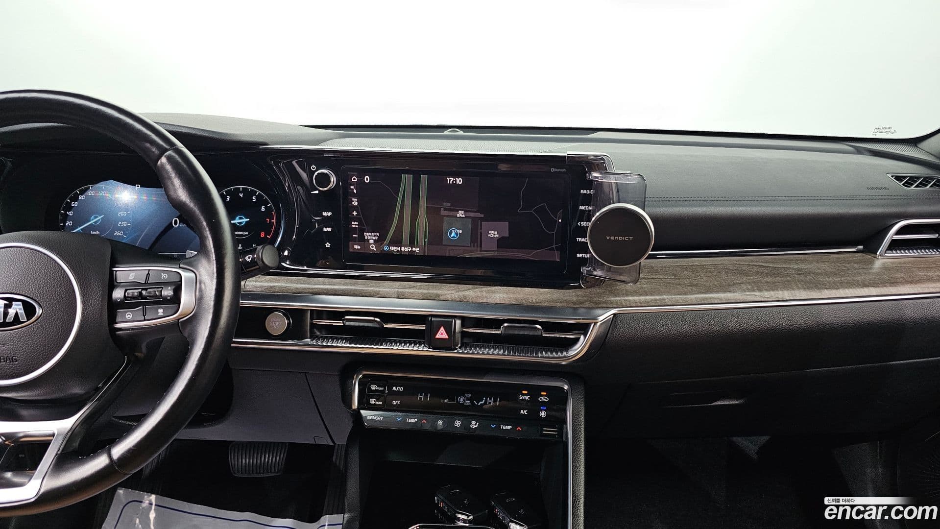 Main__Slider__Photo:K5 Kia 2020.1-12