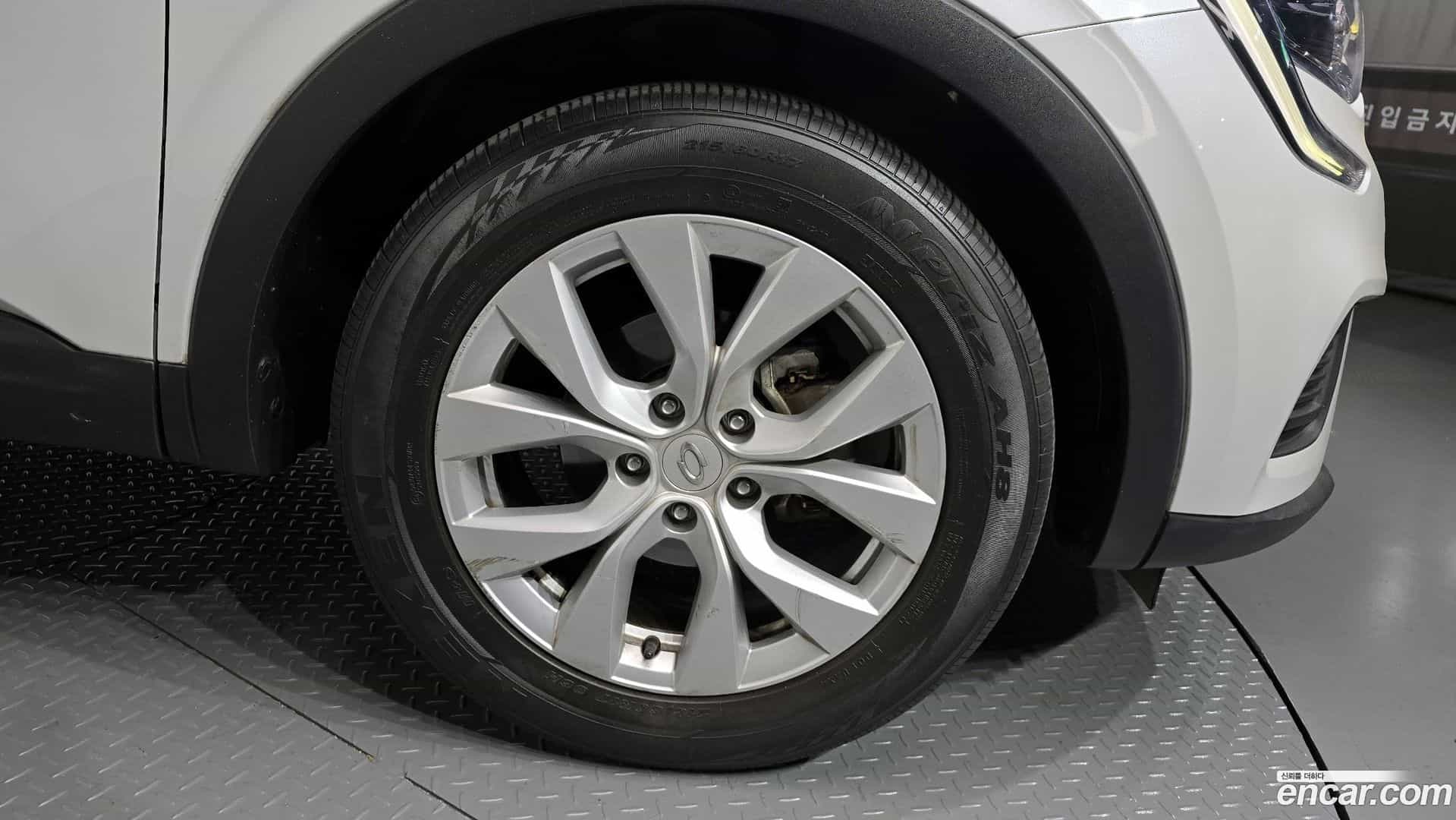 XM3 Renault-KoreaSamsung 2021.3-OUTER-005