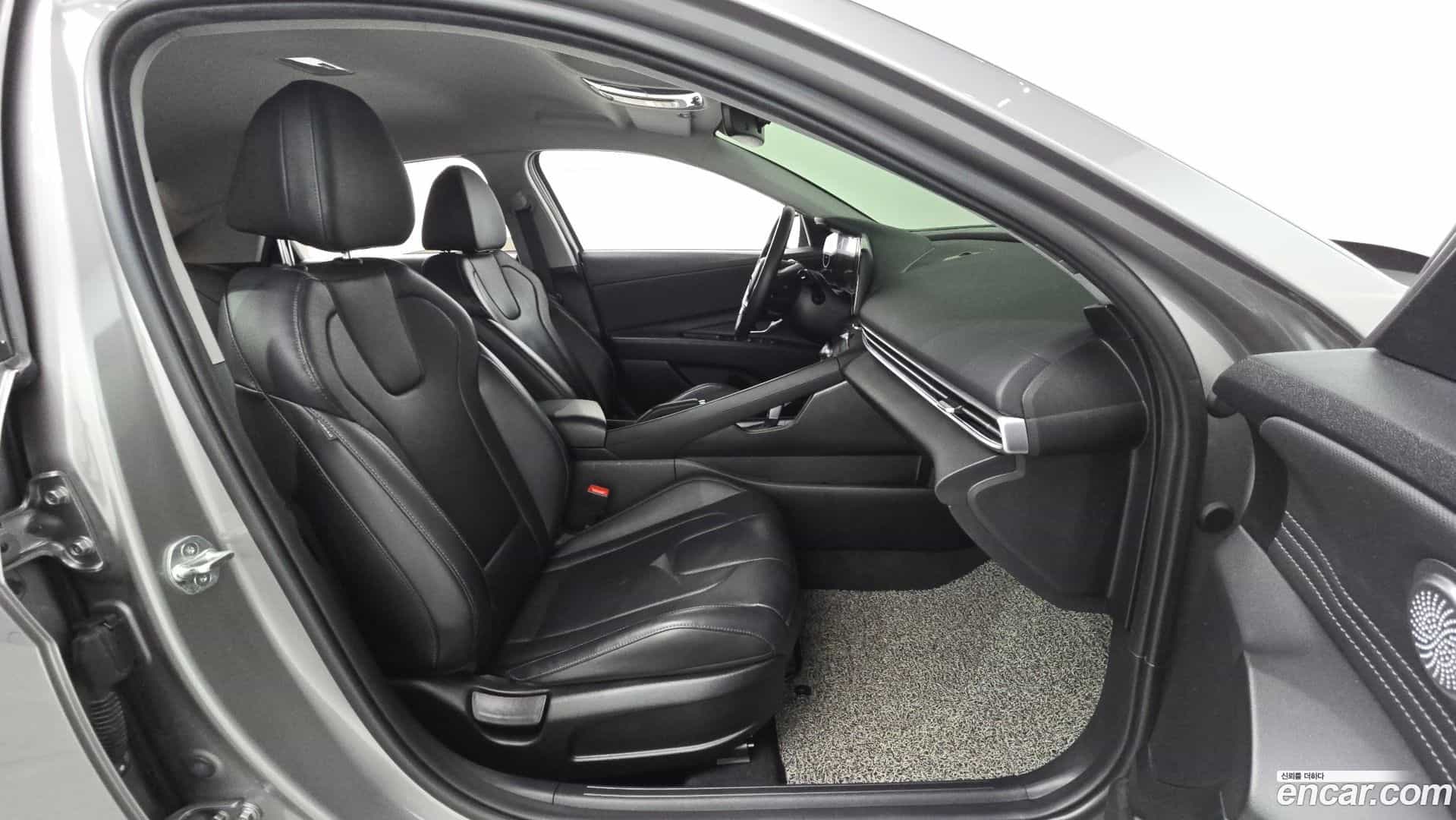 AVANTE Hyundai 2022.0-OPTION-015