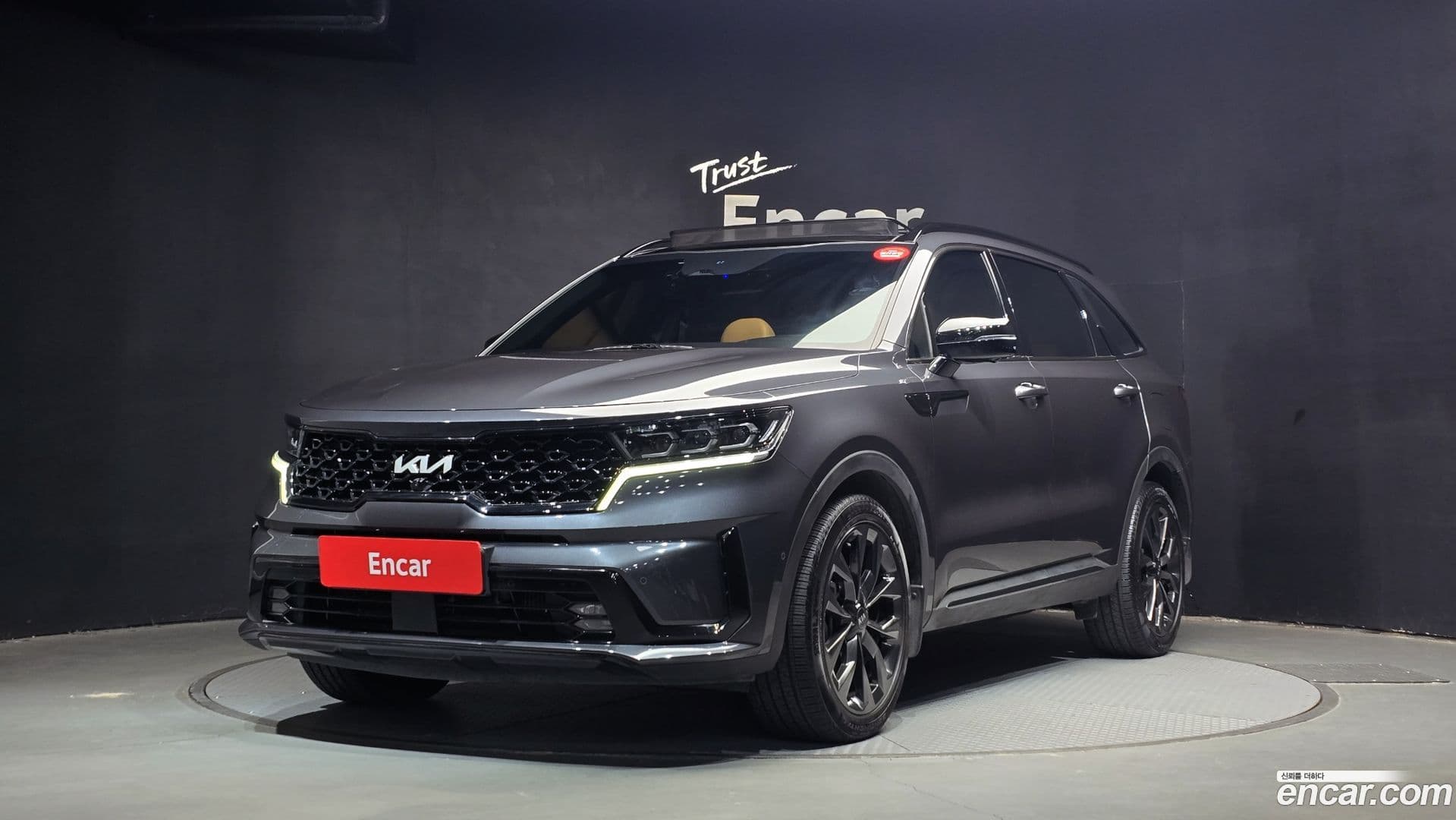 Main__Slider__Photo:Sorento Kia 2021.2-0