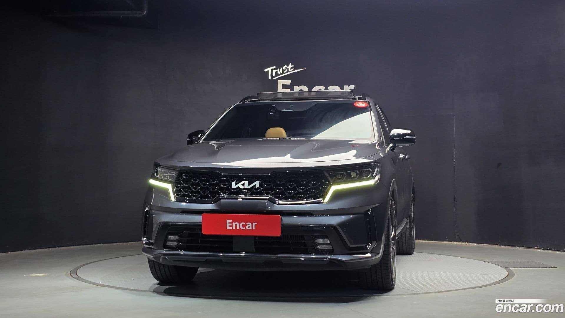 Main__Slider__Photo:Sorento Kia 2021.2-2