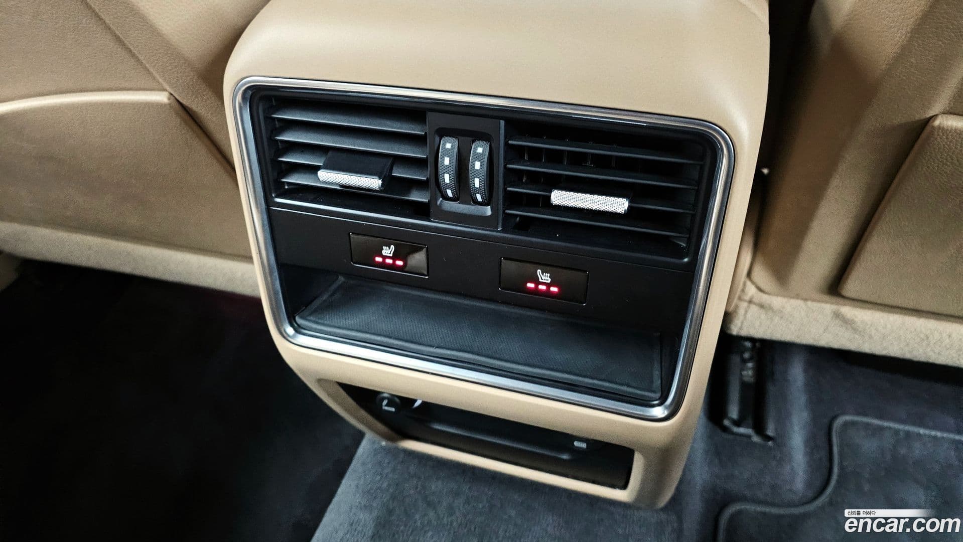 Main__Slider__Photo:Cayenne Porsche 2019.3-18