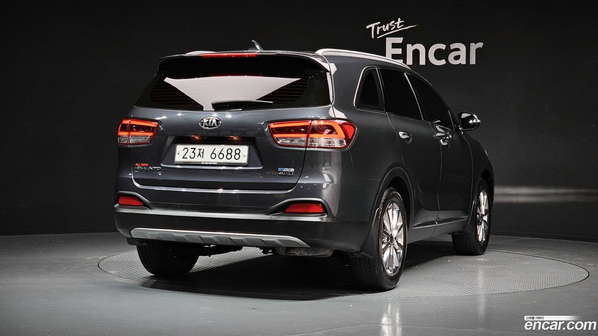 Main__Slider__Photo:Sorento Kia 2016.3-1