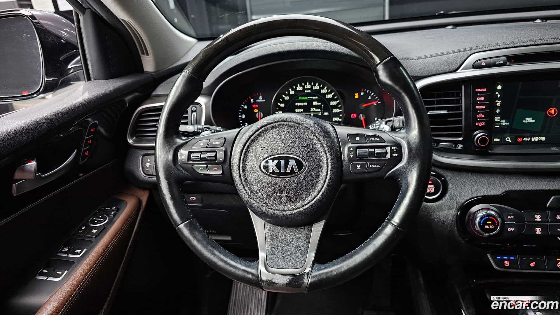 Sorento Kia 2016.3-OPTION-017