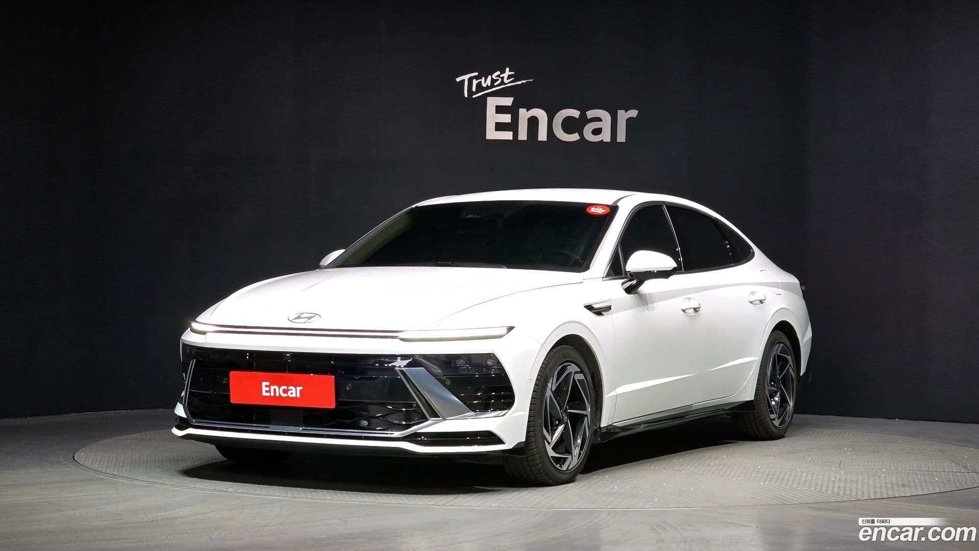 Main__Slider__Photo:Sonata Hyundai 2025.9-0